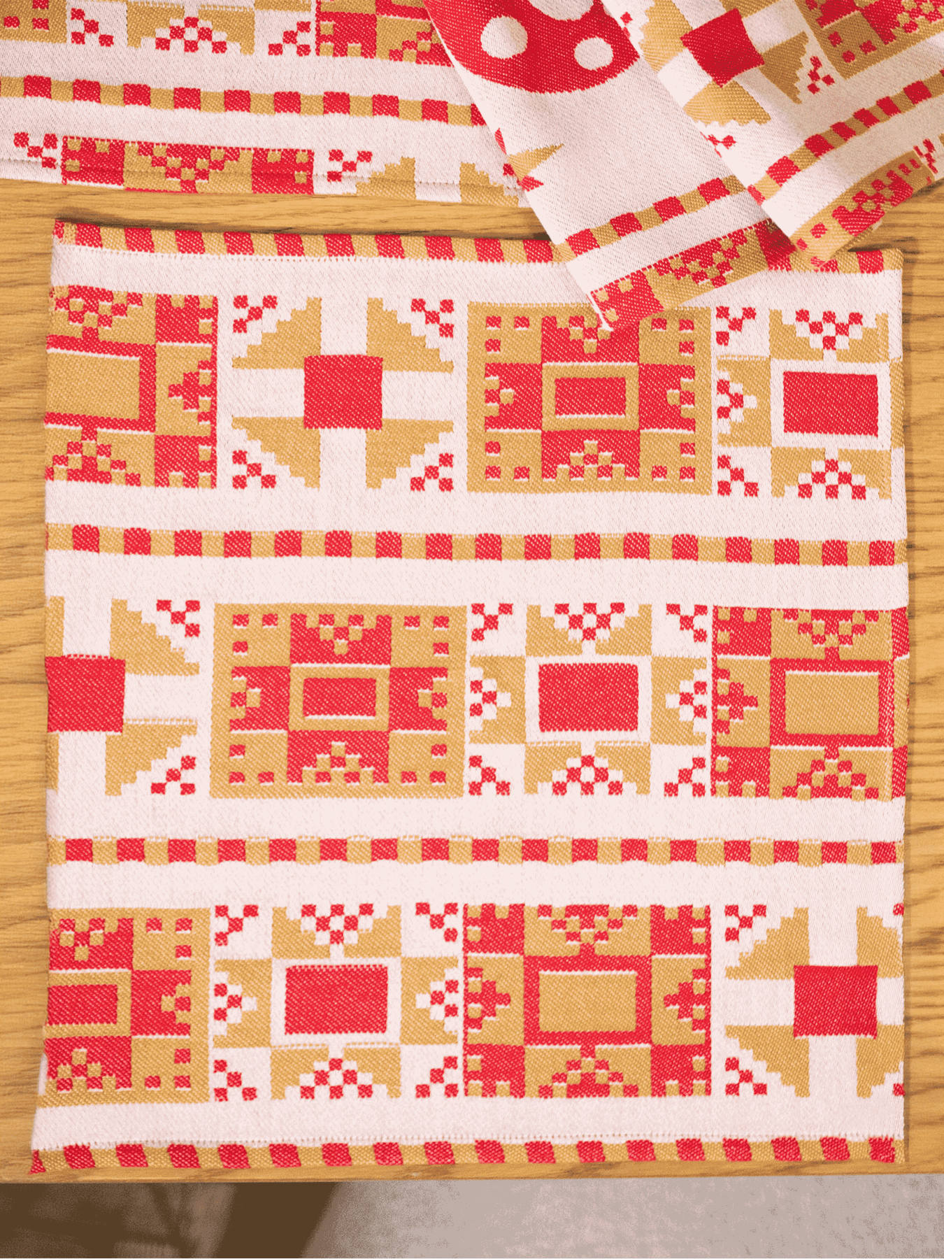 Новорічний комплект серветок "Гноми" 2шт. Едельвіка модель 333-24-00 Фото