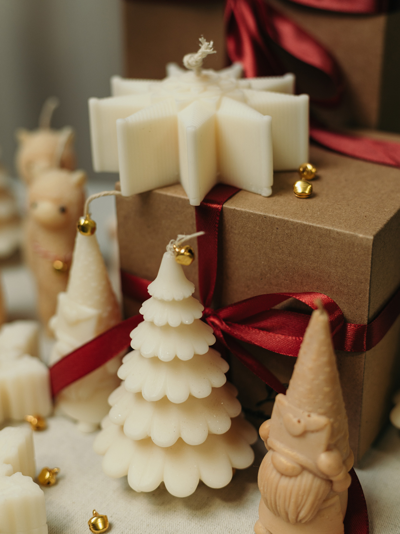 Аромасвеча "Новогодняя Елочка", аромат Горная сосна Candle Design модель 170.2014 Фото