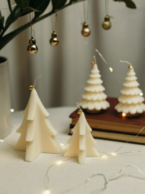 Аромасвічка "Ялинка лакшері M", аромат Dry Gin and Cypress (Сухий джин і кипарис) Candle Design модель 170.2015 Фото