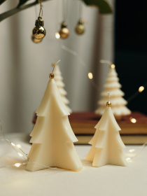 Аромасвічка "Ялинка лакшері M", аромат Dry Gin and Cypress (Сухий джин і кипарис) Candle Design модель 170.2015 Фото