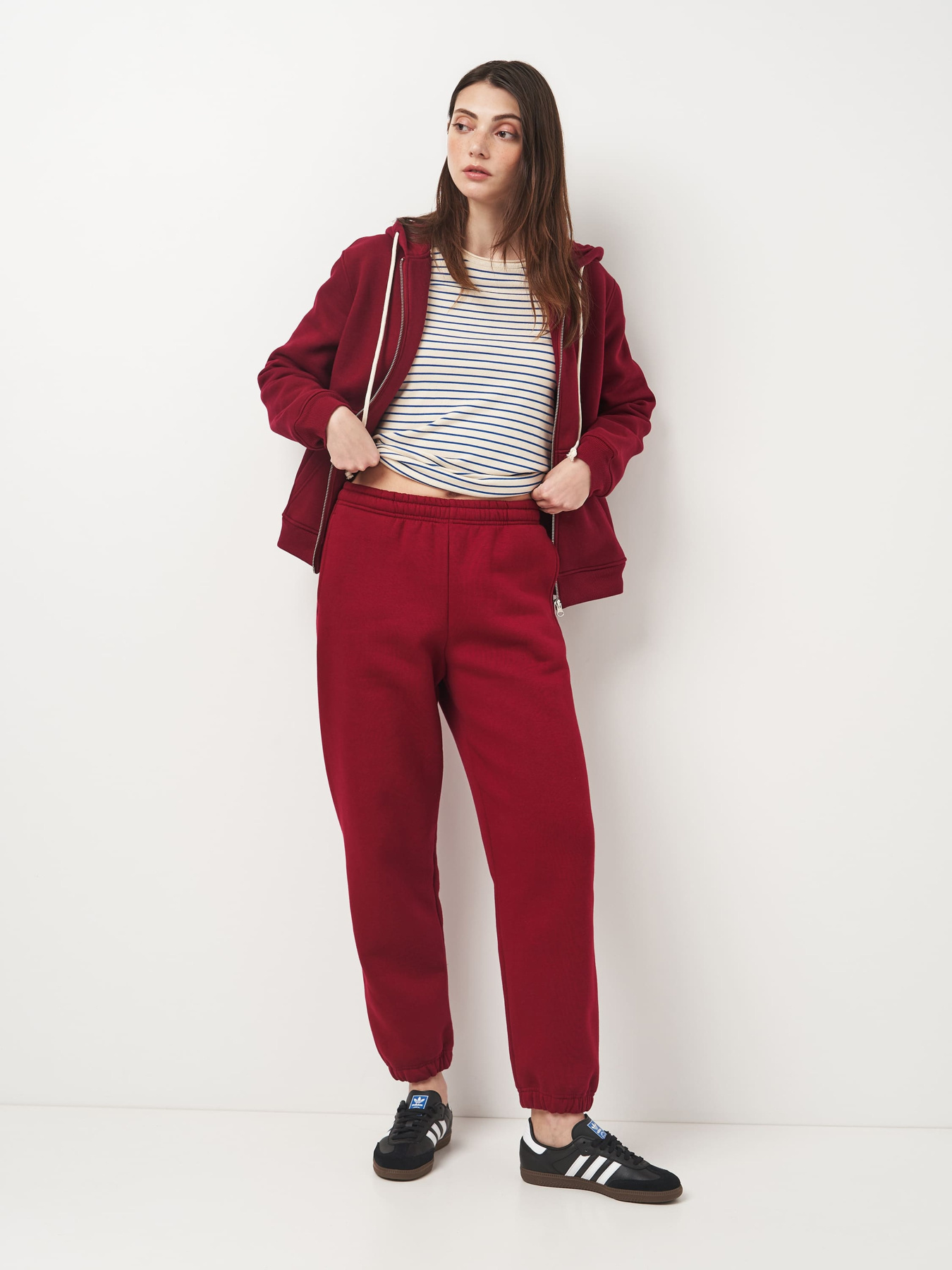 Джоггеры Роза модель 240429_cherry Фото