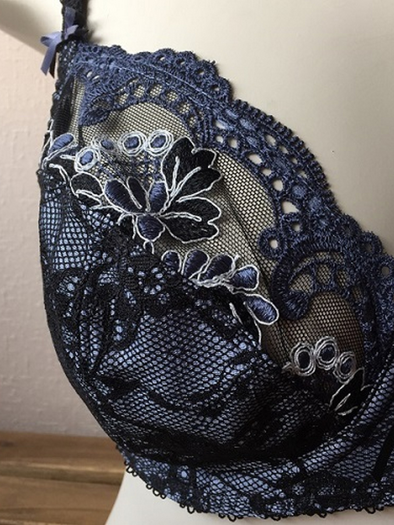 Бюстгальтер Fantasie Vivienne модель 2112BLE Фото