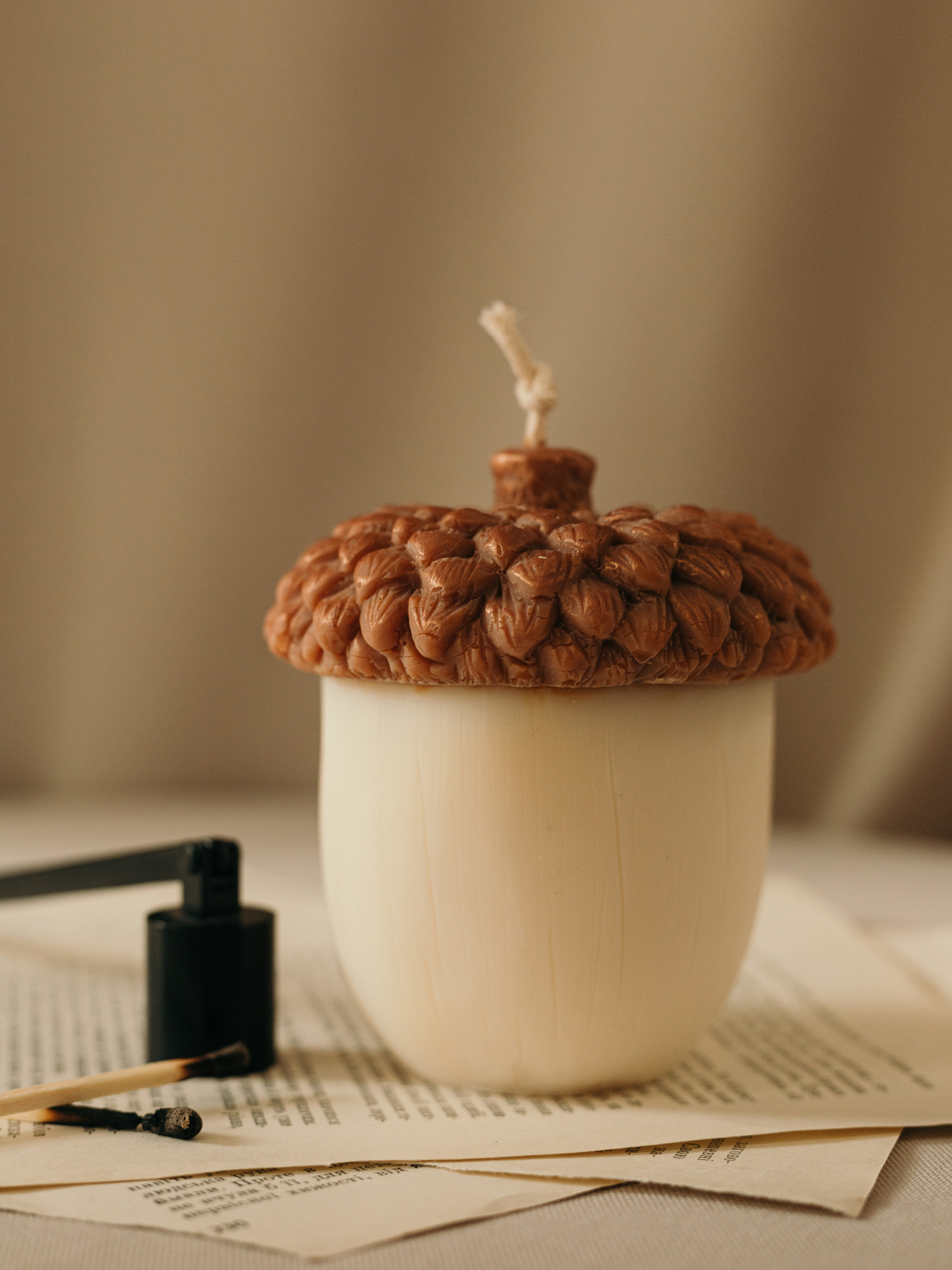 Свеча "Жёлудь" парфюмированная, Аромат: "Туман и папоротник", из натурального оливкового воска Candle Design модель 190.2011 Фото