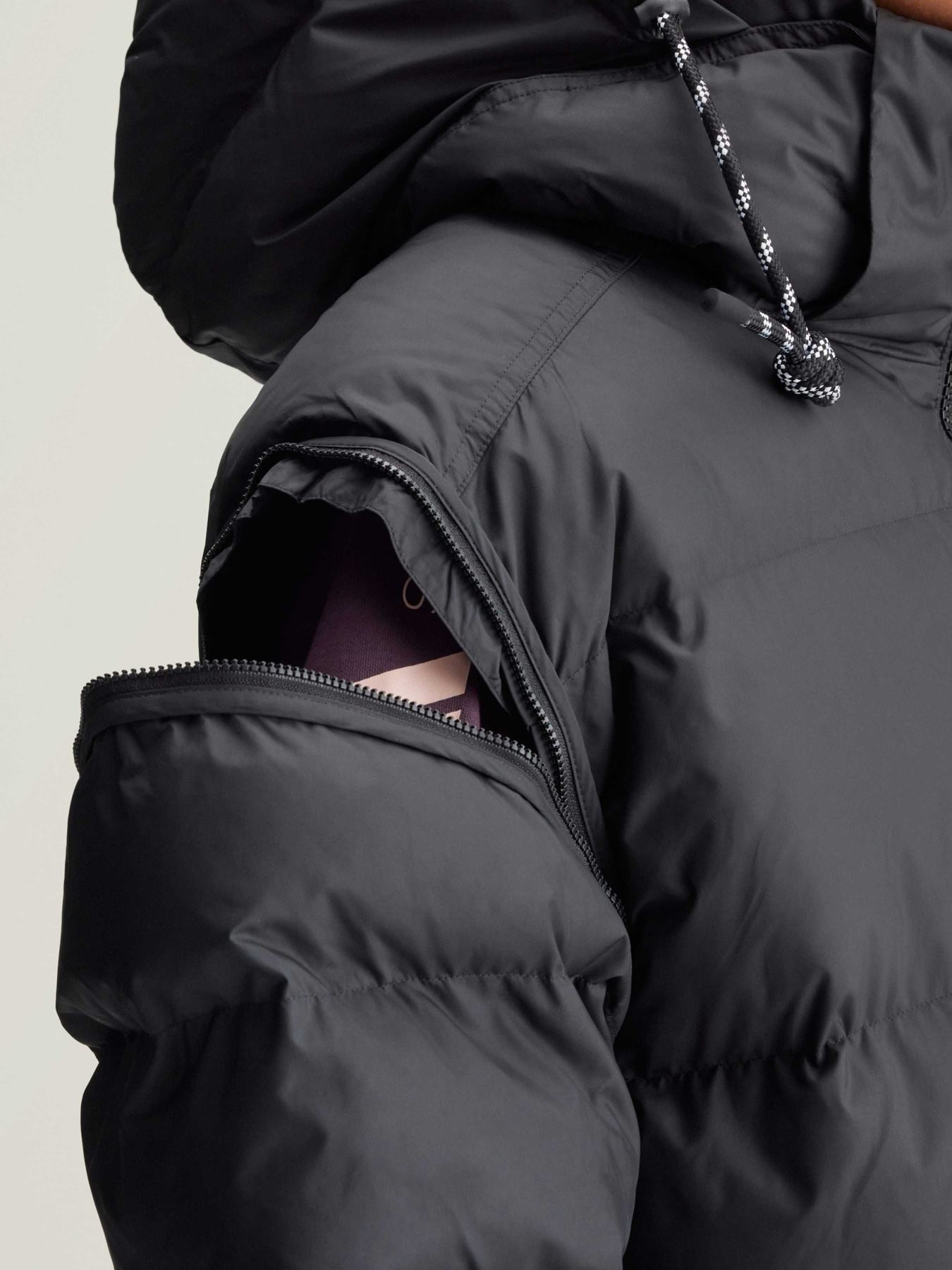 Зимняя куртка Adidas модель IX3081 Фото