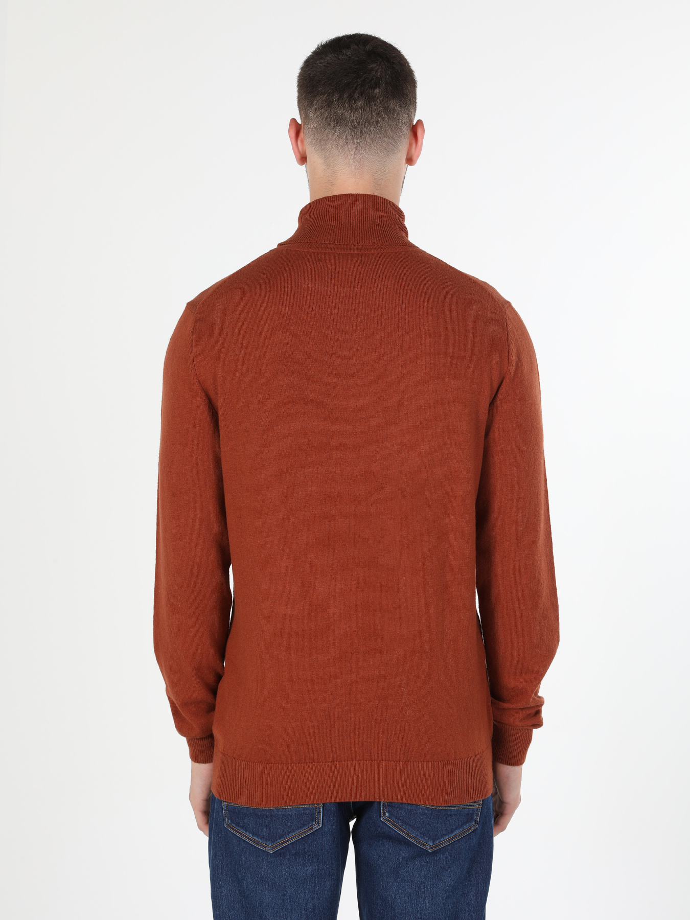 Кофты и свитера Colin’s модель CL1023624_Q1.V1_COR Фото