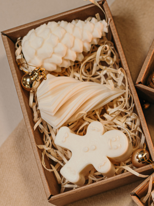 Різдвяний набір свічок "Різдвяна казка",ароматизований з натурального оливкового воску Candle Design модель 200.0070 Фото