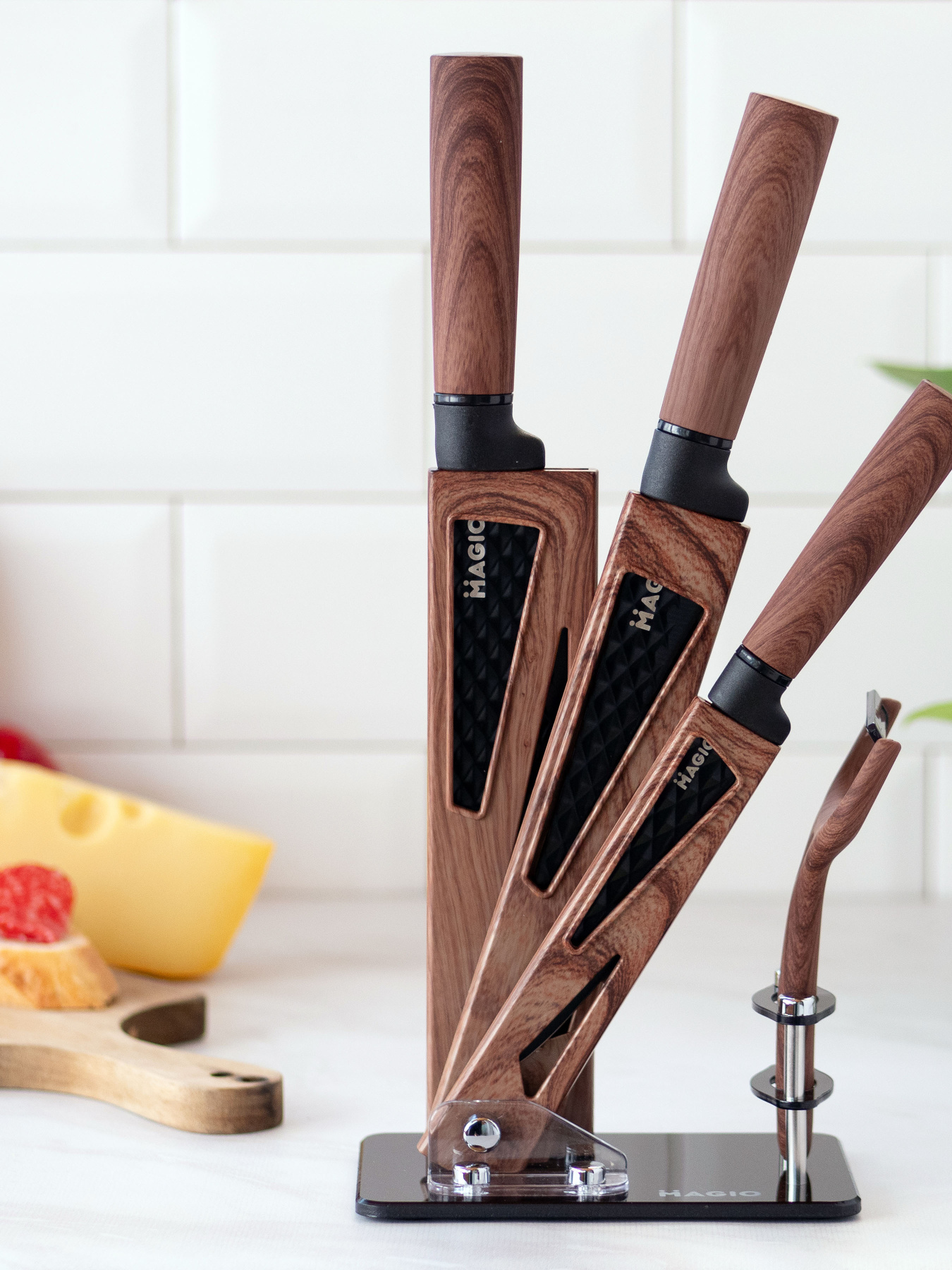 Набор ножей универсальный кухонный Magio модель MG-1095R Фото