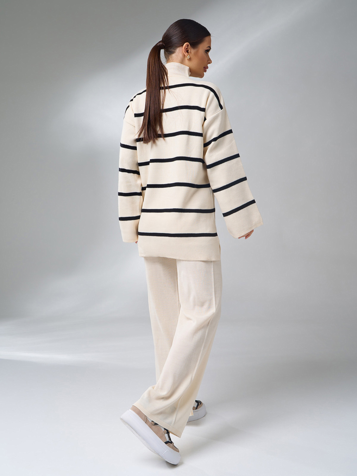 Повседневный костюм ISSA Plus модель WN20-691_молочный Фото