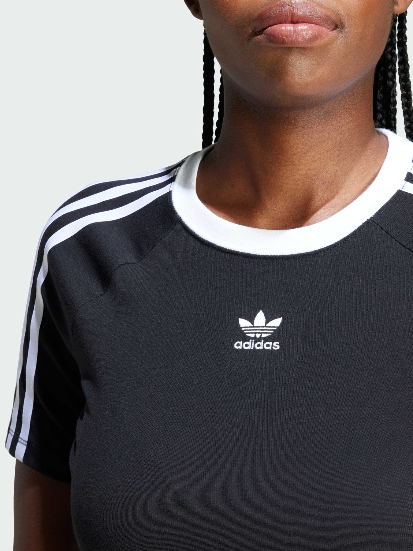 Топ Adidas Adicolor модель IU2532 Фото