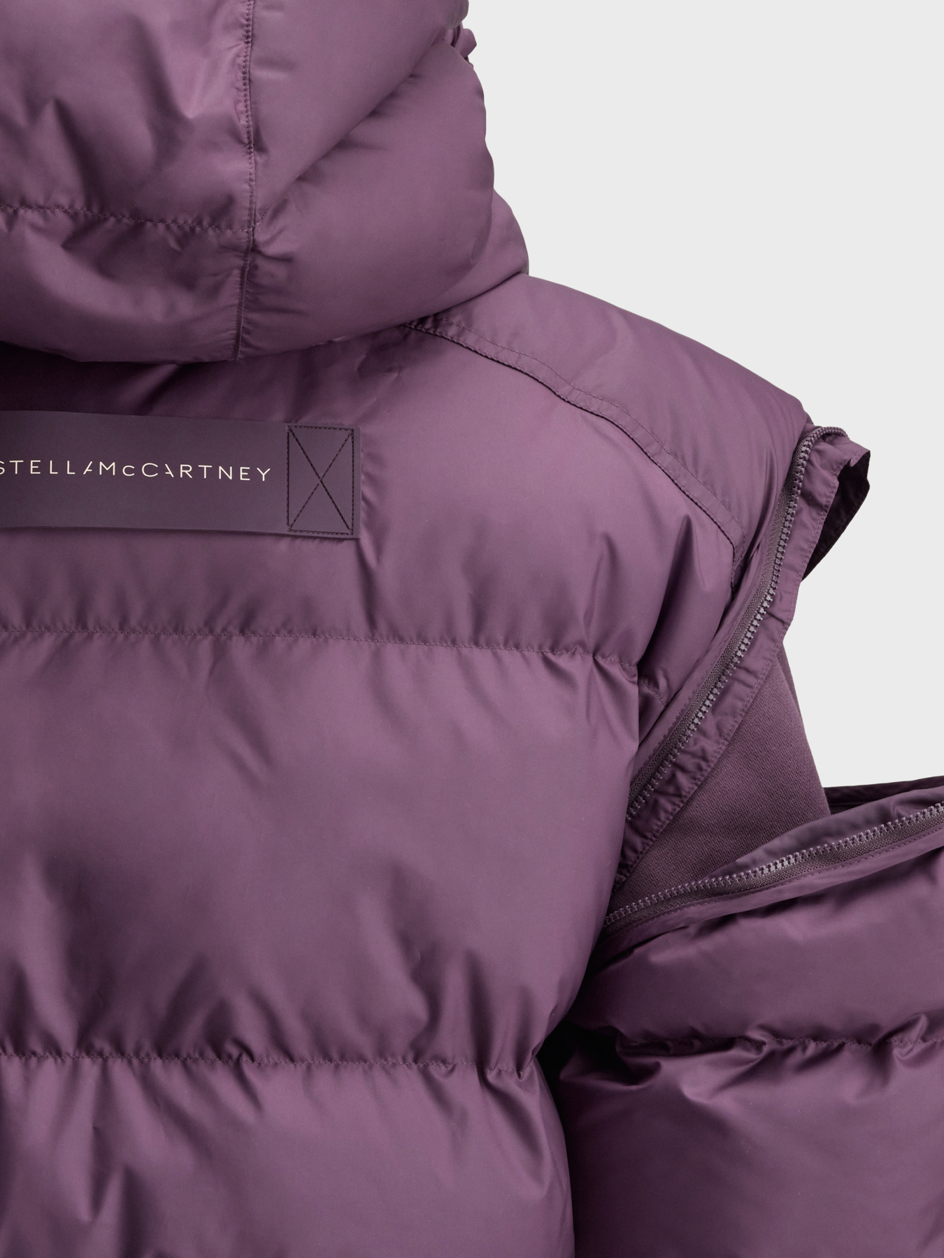 Зимняя куртка Adidas модель IX3082 Фото