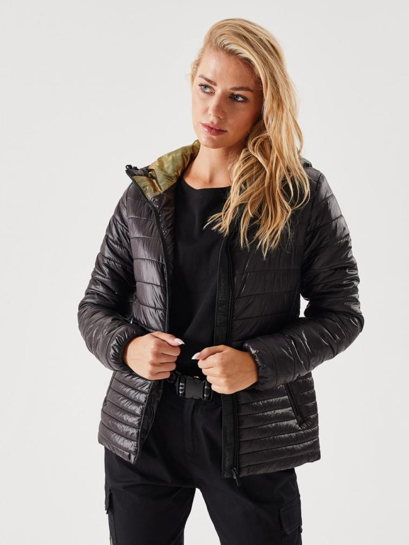 Куртки и дубленки DIVERSE Dkr Sabena модель 10038666 Куртки и дубленки DIVERSE Dkr Sabena модель 10038666 Фото