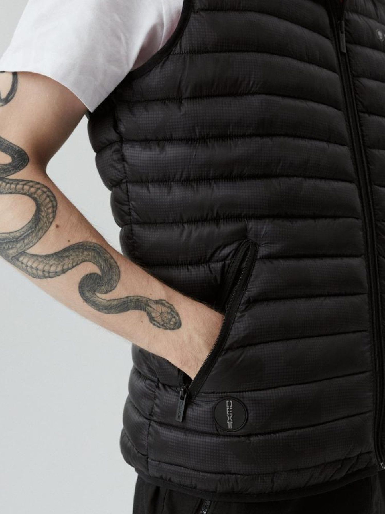 Утепленный жилет DIVERSE Aliger Dext модель 10040519 Фото