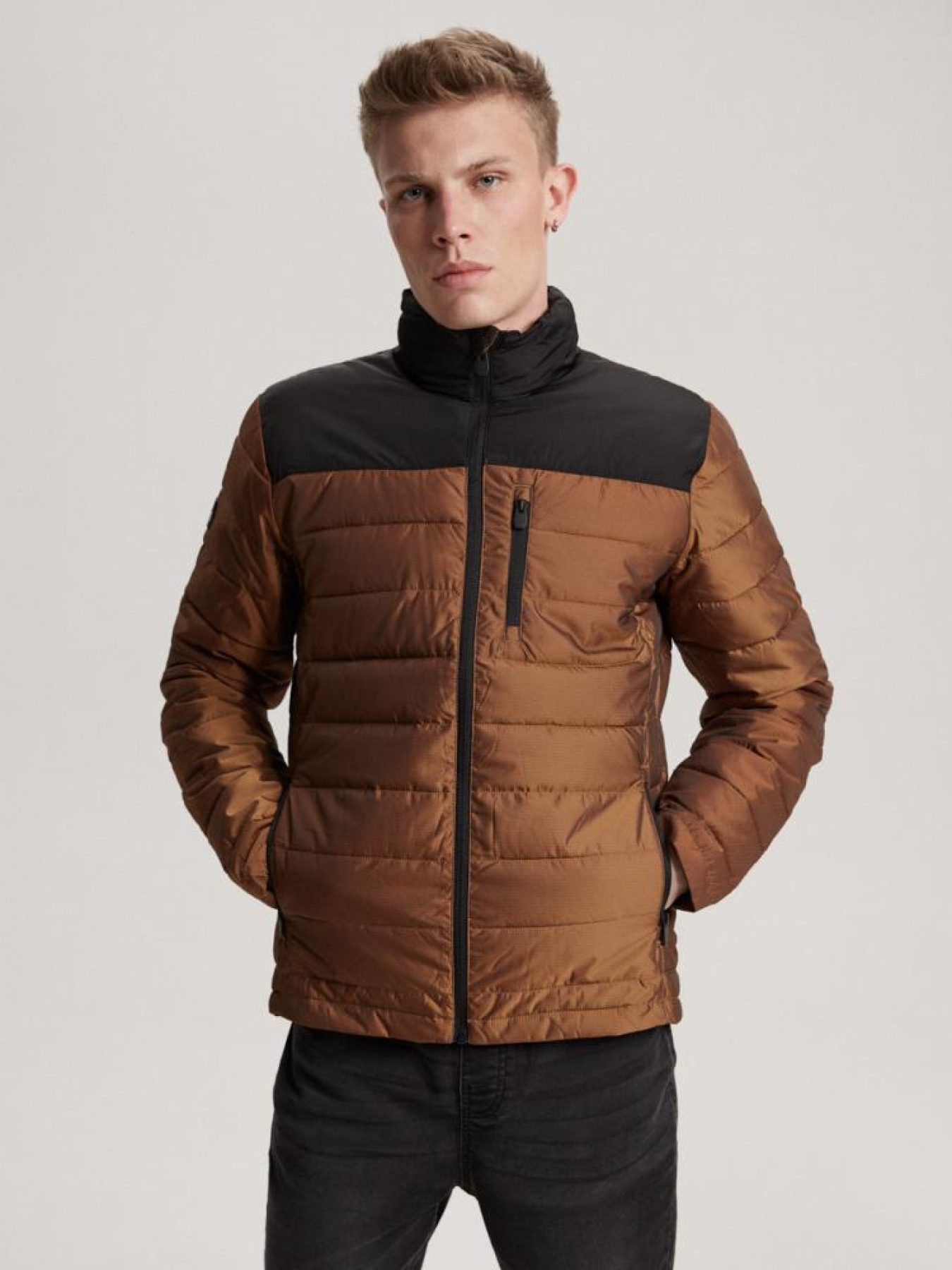 Куртки та дублянки DIVERSE Suveru модель 10040544 Куртки та дублянки DIVERSE Suveru модель 10040544 Фото