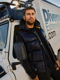 Утепленный жилет DIVERSE Dkr Vestu Vip модель 10040680 Фото