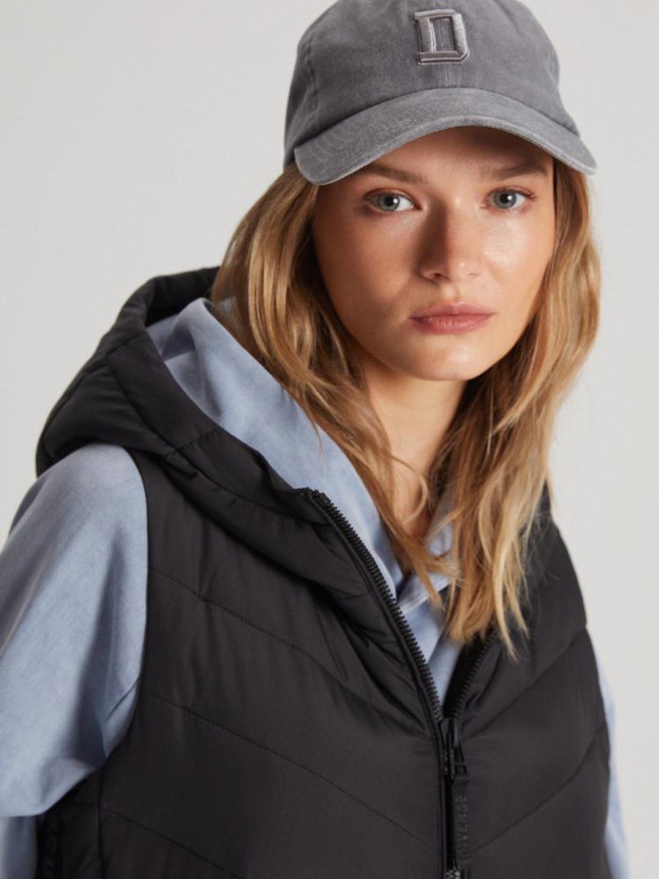 Жилет з утеплювачем DIVERSE Meranu модель 10042555 Фото