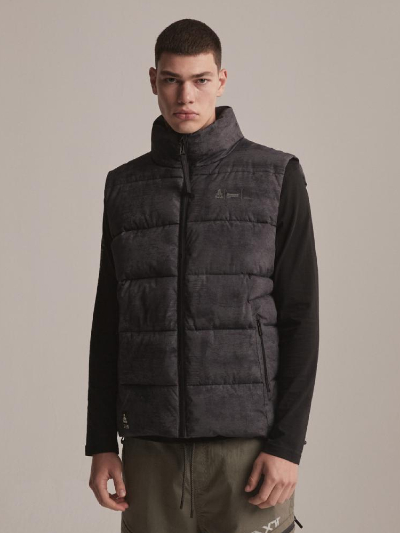 Жилет с утеплителем DIVERSE Dkr Thiver модель 10043405 Фото