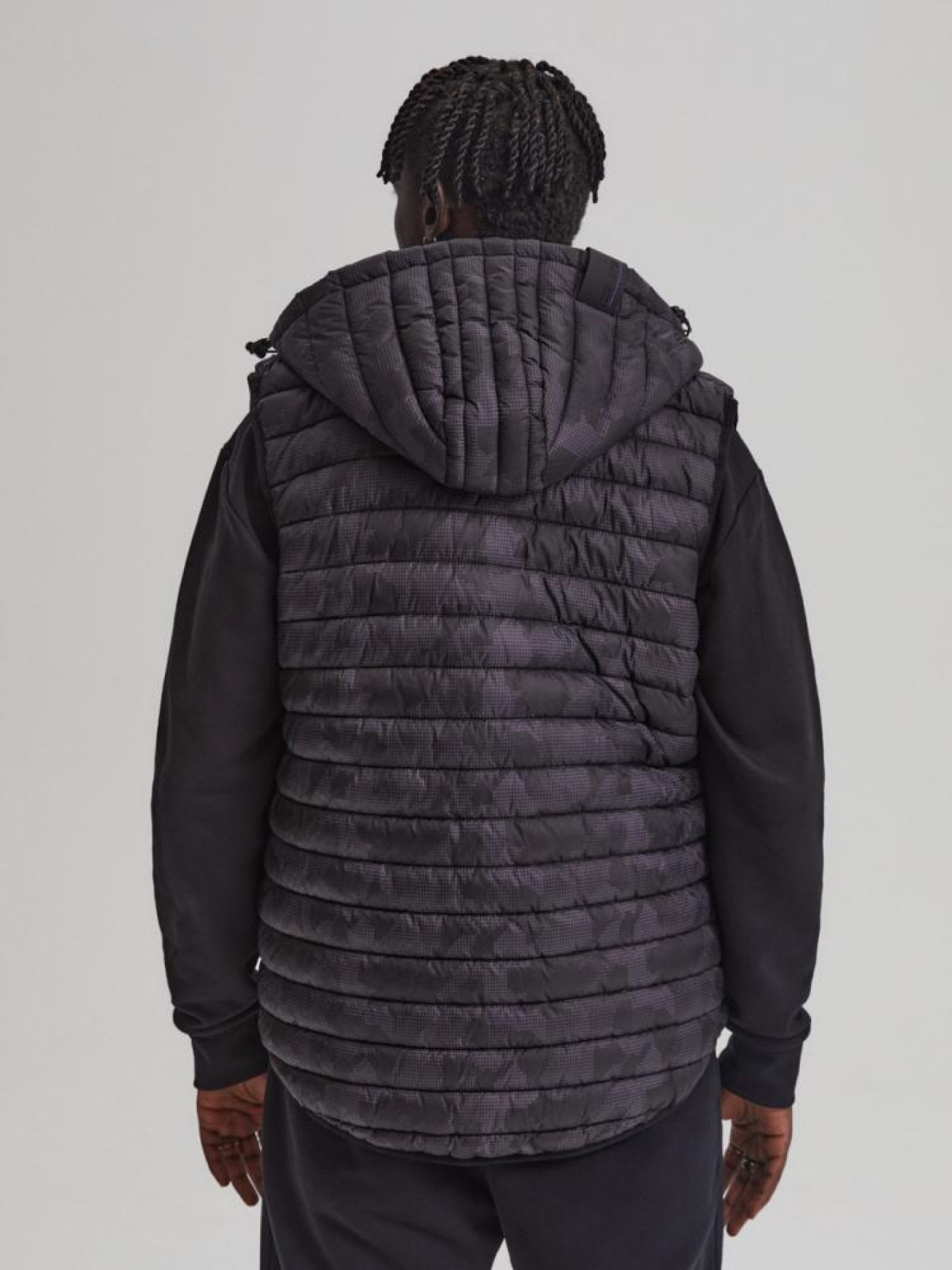 Утеплений жилет DIVERSE Aligeri Dext модель 10043019 Утеплений жилет DIVERSE Aligeri Dext модель 10043019 Фото