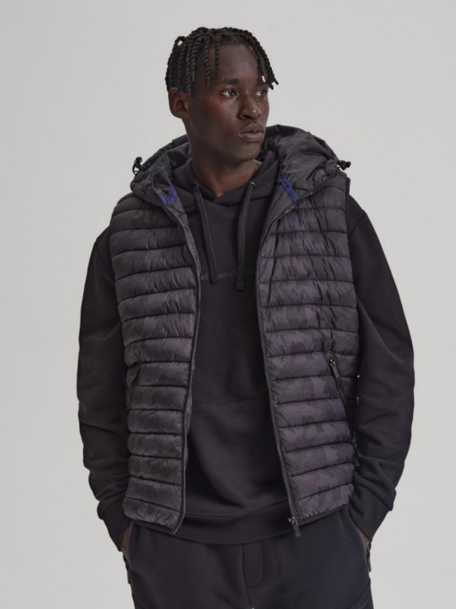 Утеплений жилет DIVERSE Aligeri Dext модель 10043019 Фото