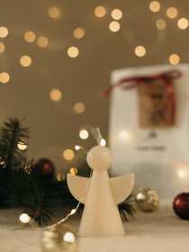 Парфюмированная свеча "Ангелочек", аромат - Чизкейк с черникой Candle Design модель 130.2015 Фото