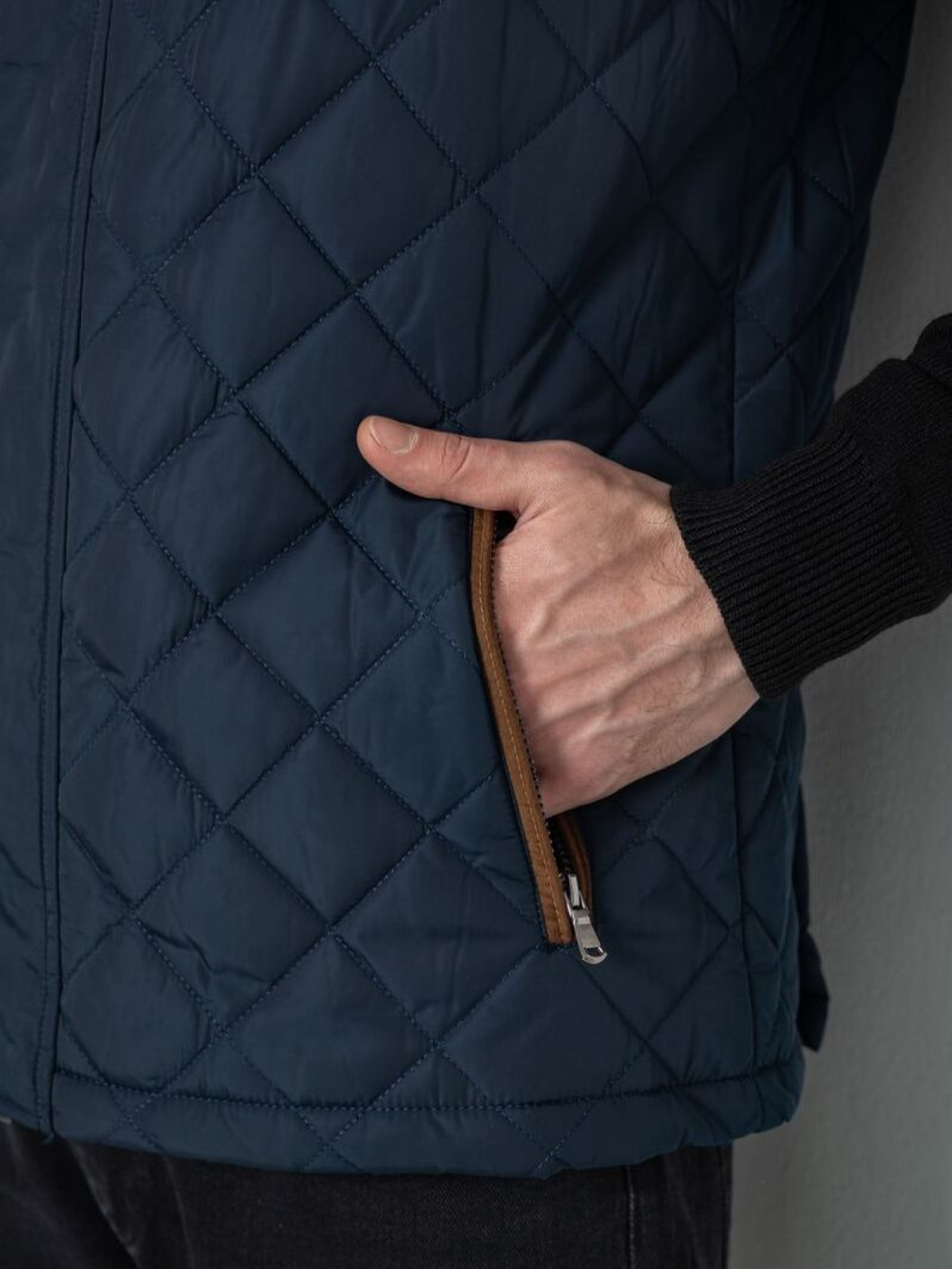 Жилет з утеплювачем Ager модель У-1133096::000000090 Фото