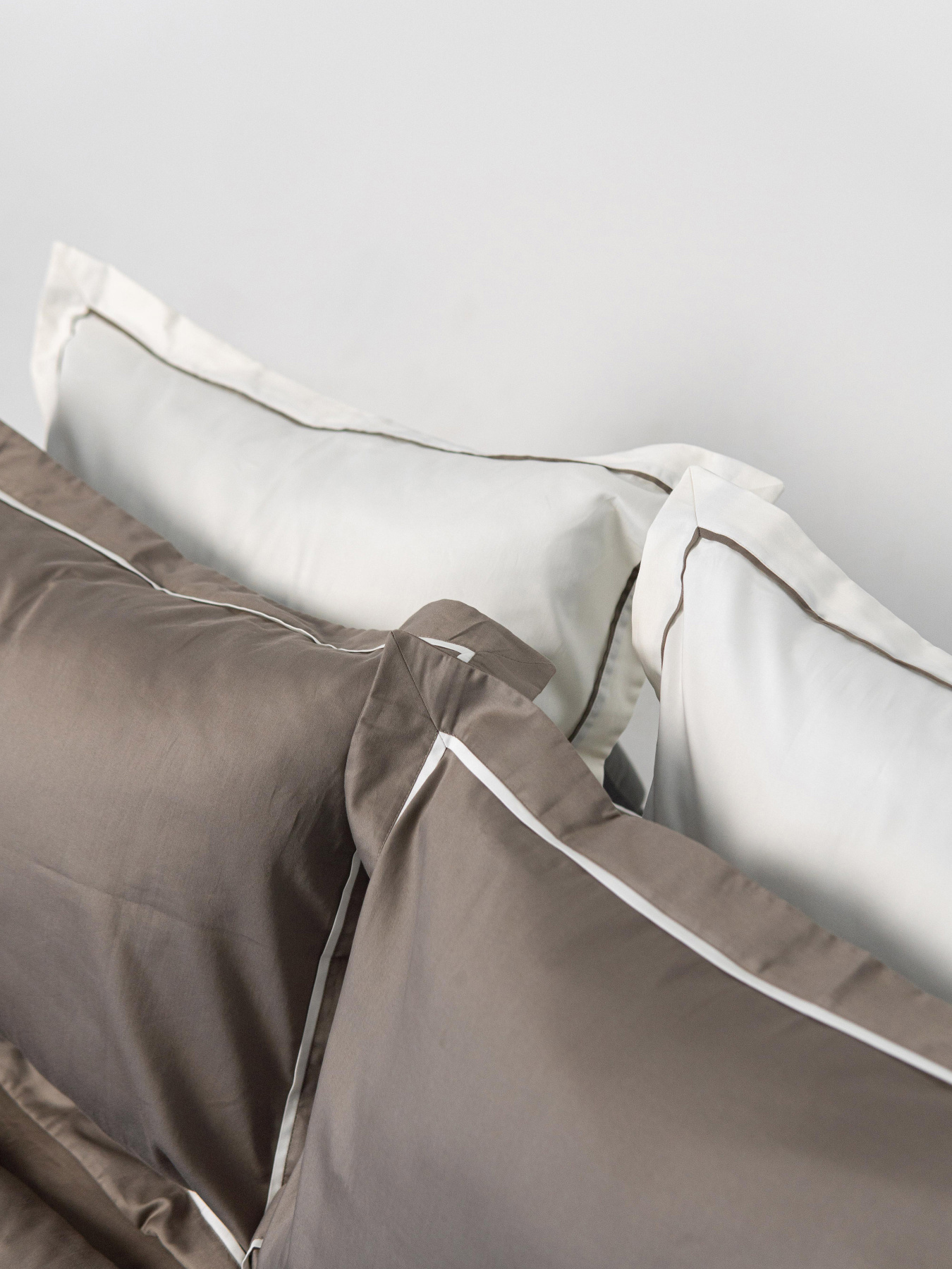 Комплект постільної білизни з преміум сатину з кантом INDIM модель CoffeeMilk123 Комплект постільної білизни з преміум сатину з кантом INDIM модель CoffeeMilk123 Фото