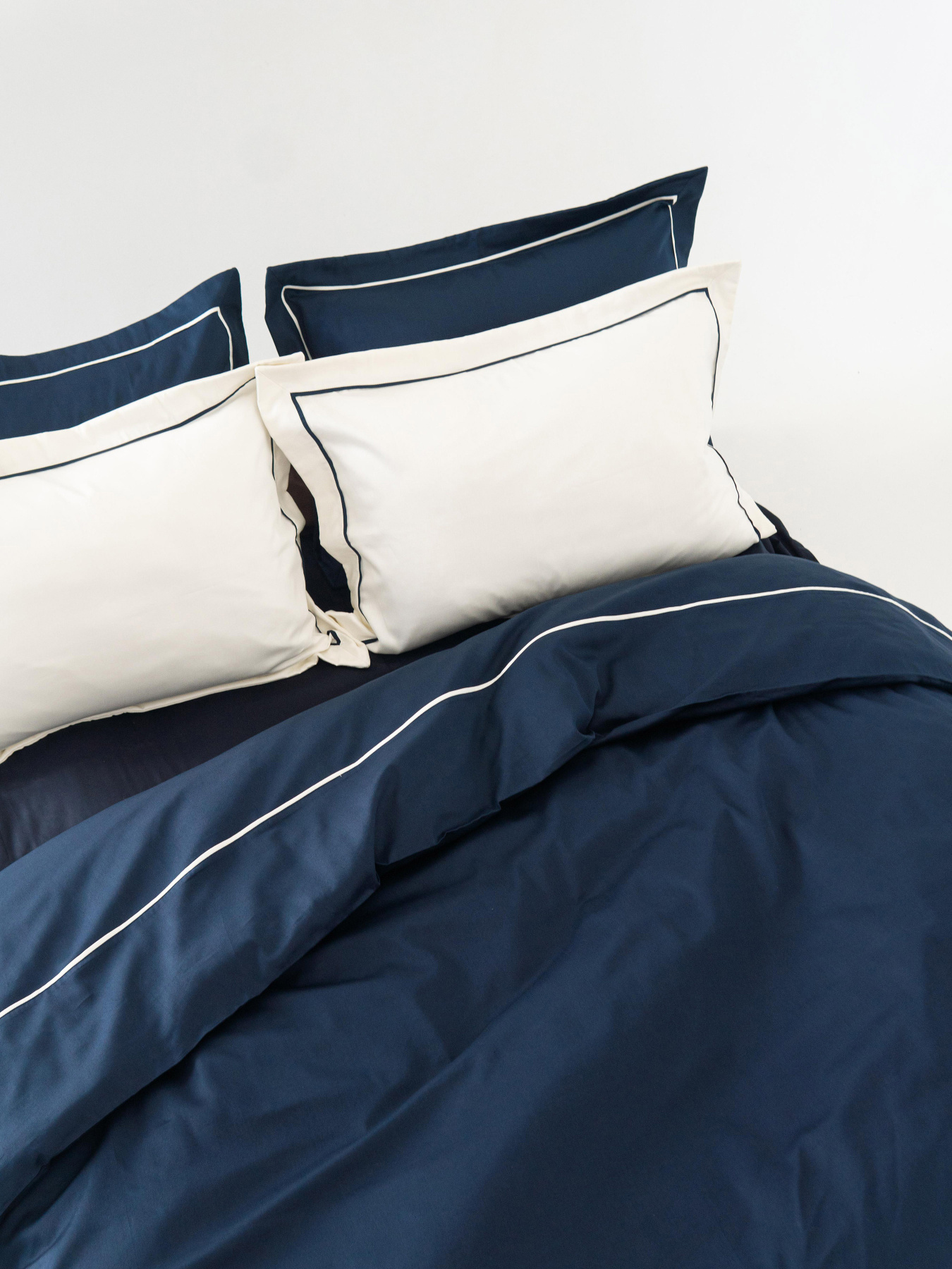 Комплект постільної білизни з преміум сатину з кантом INDIM модель Ultramarine123 Фото