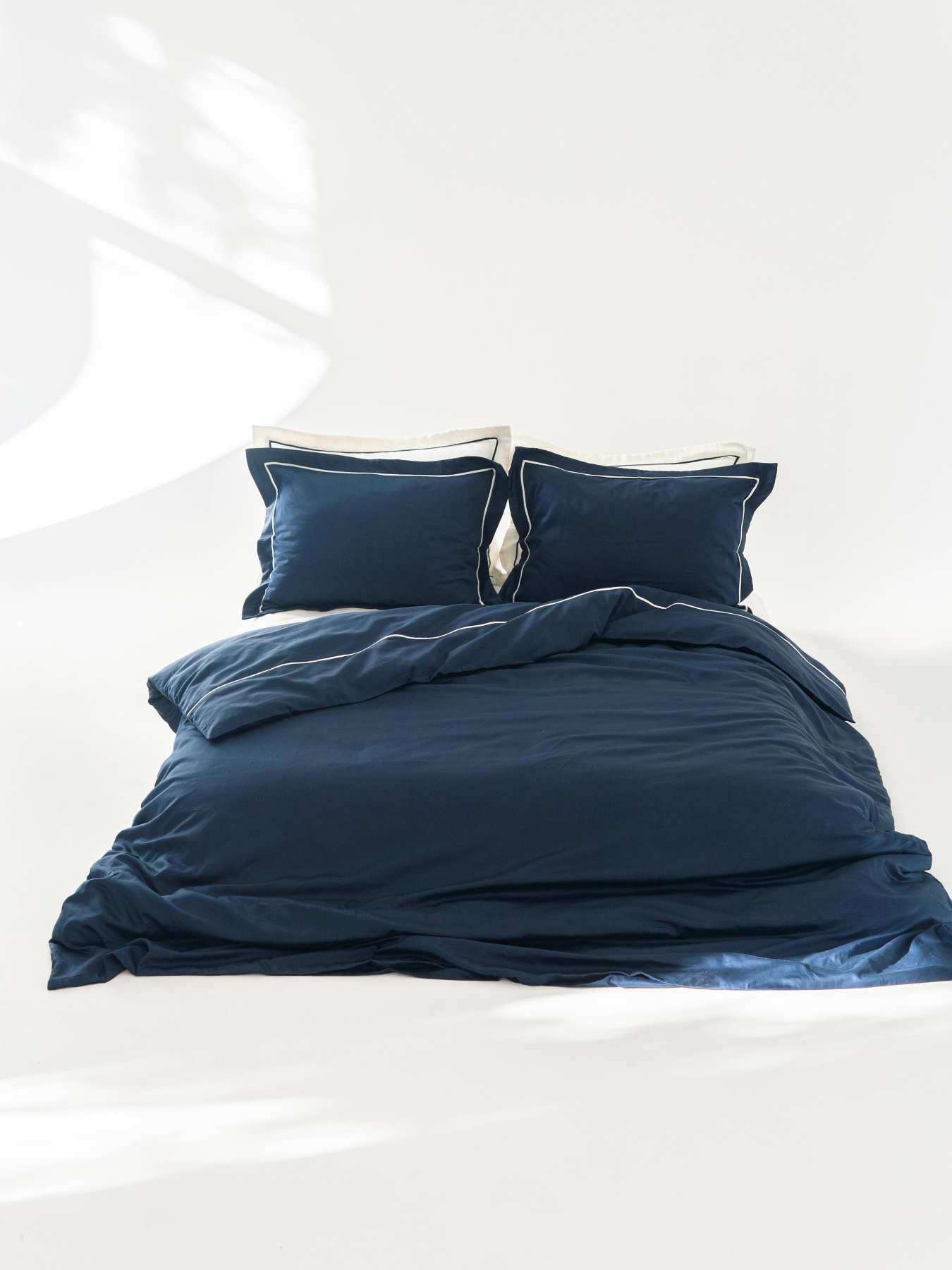 Комплект постільної білизни з преміум сатину з кантом INDIM модель Ultramarine123 Комплект постільної білизни з преміум сатину з кантом INDIM модель Ultramarine123 Фото