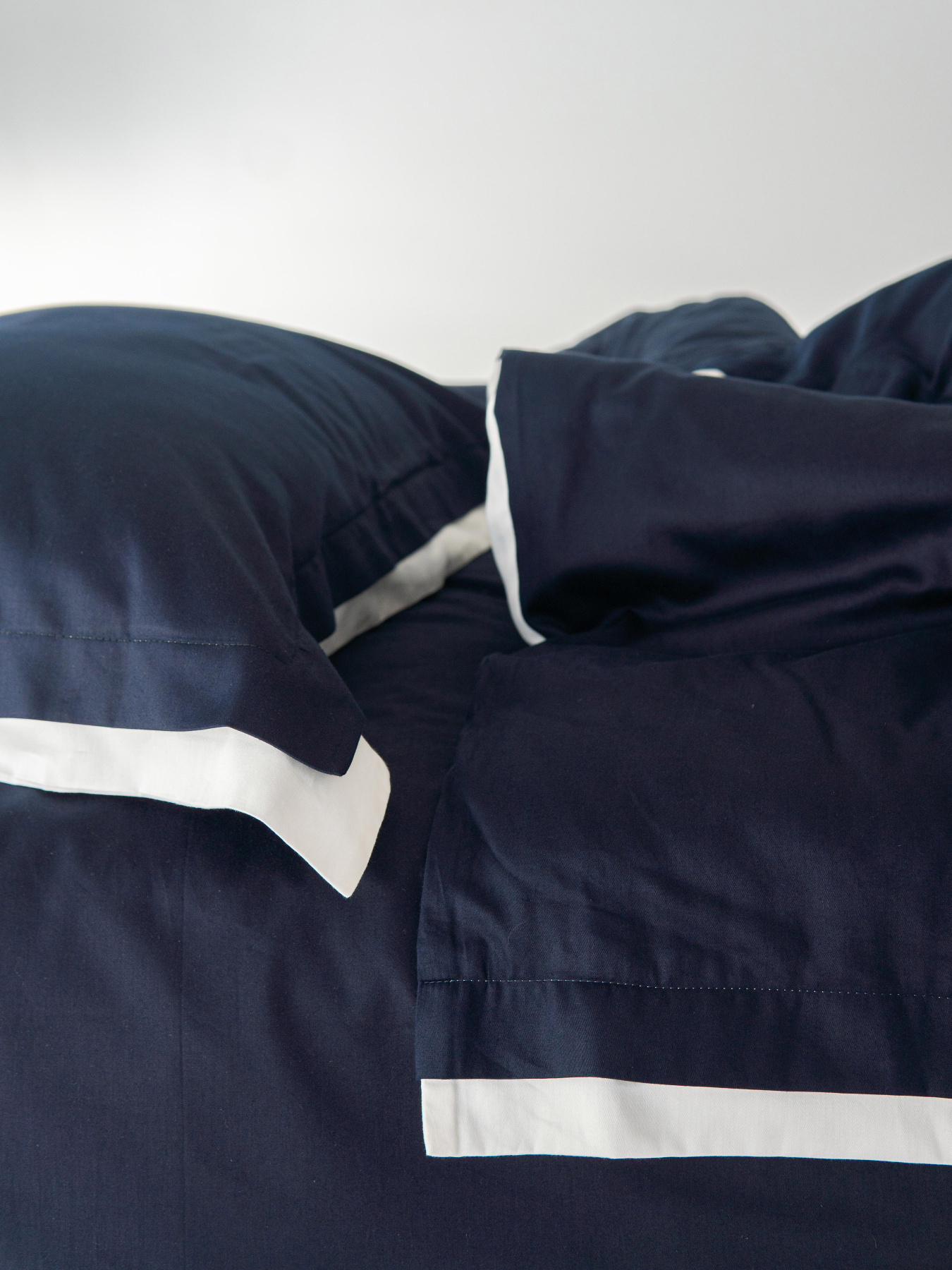 Комплект постільної білизни з преміум сатину з вушками INDIM модель Ultramarine456 Комплект постільної білизни з преміум сатину з вушками INDIM модель Ultramarine456 Фото