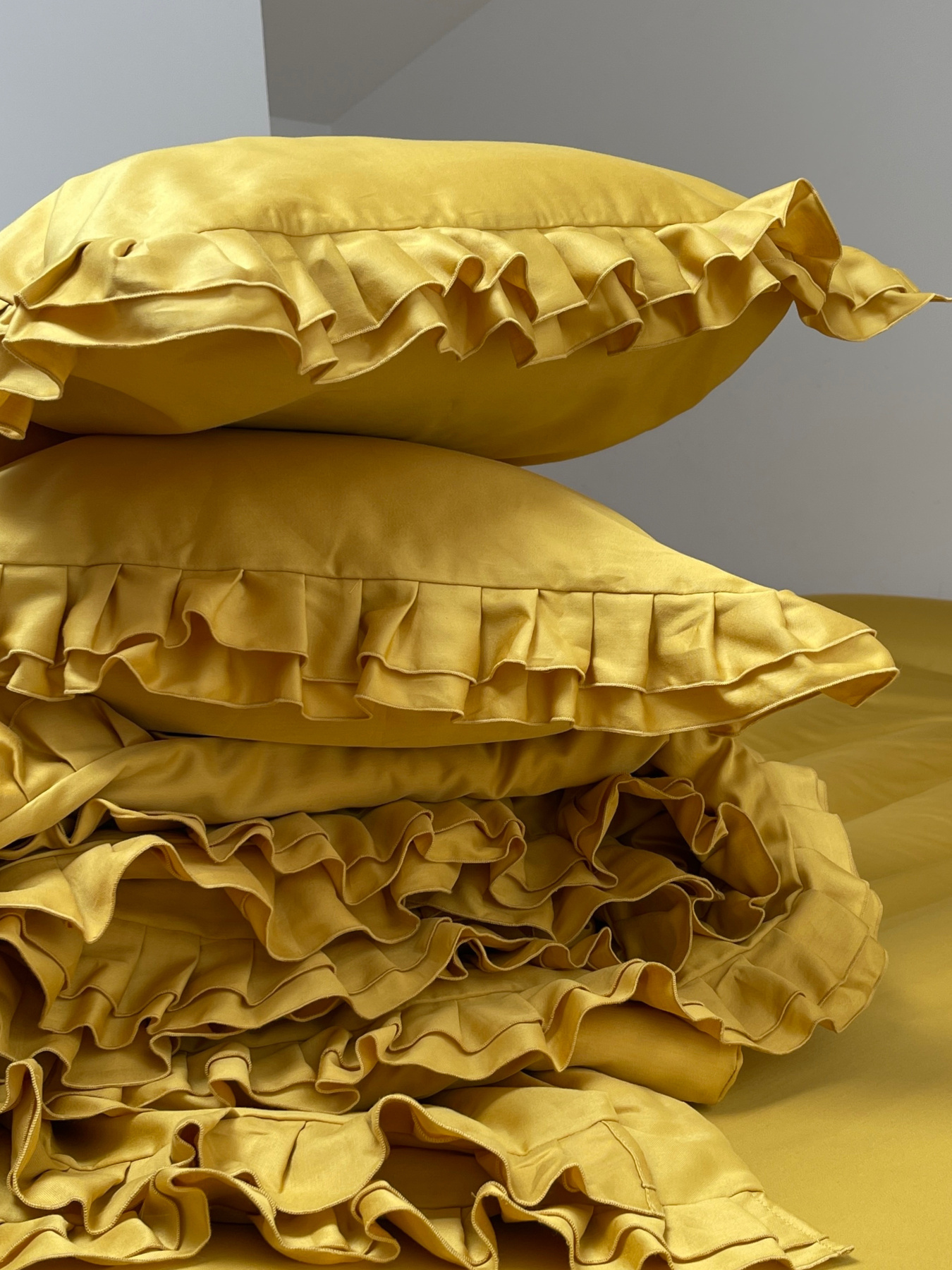 Підковдра з рюшами медова Cozy модель 9827749 Підковдра з рюшами медова Cozy модель 9827749 Фото