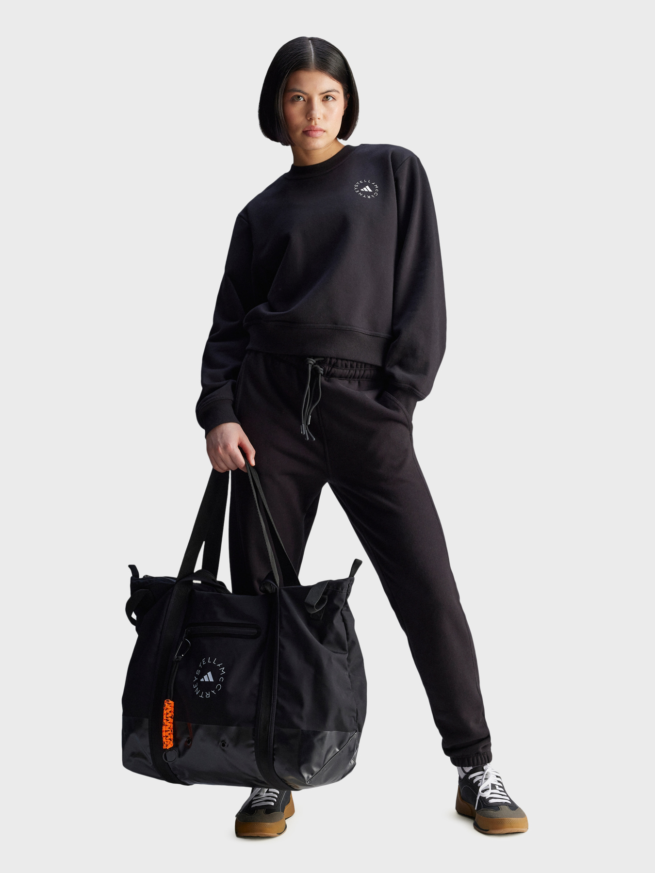 Свитшот Adidas Культовые силуэты модель JJ0150 Фото