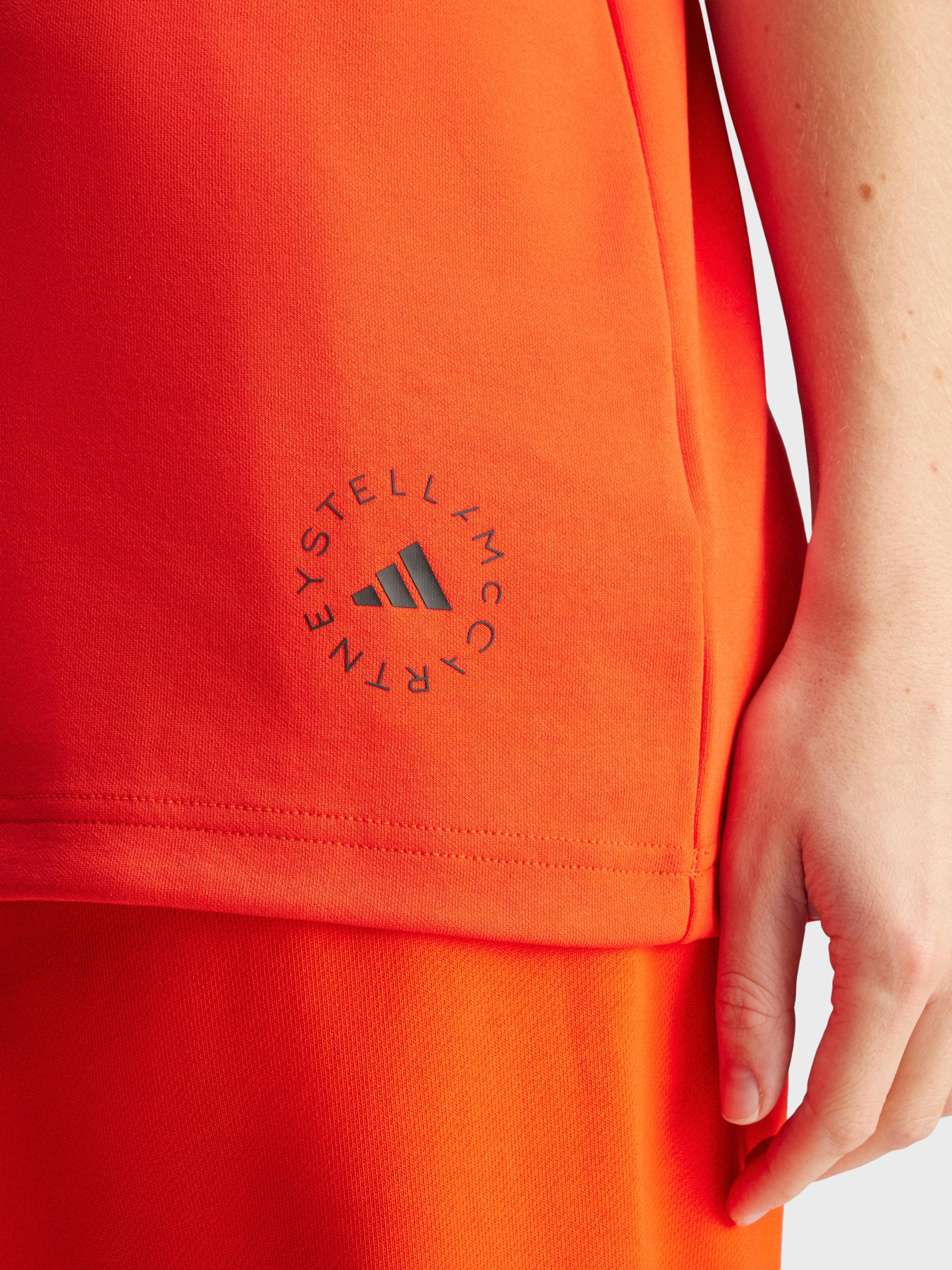 Спортивна футболка Adidas Культові силуети модель JN0227 Фото