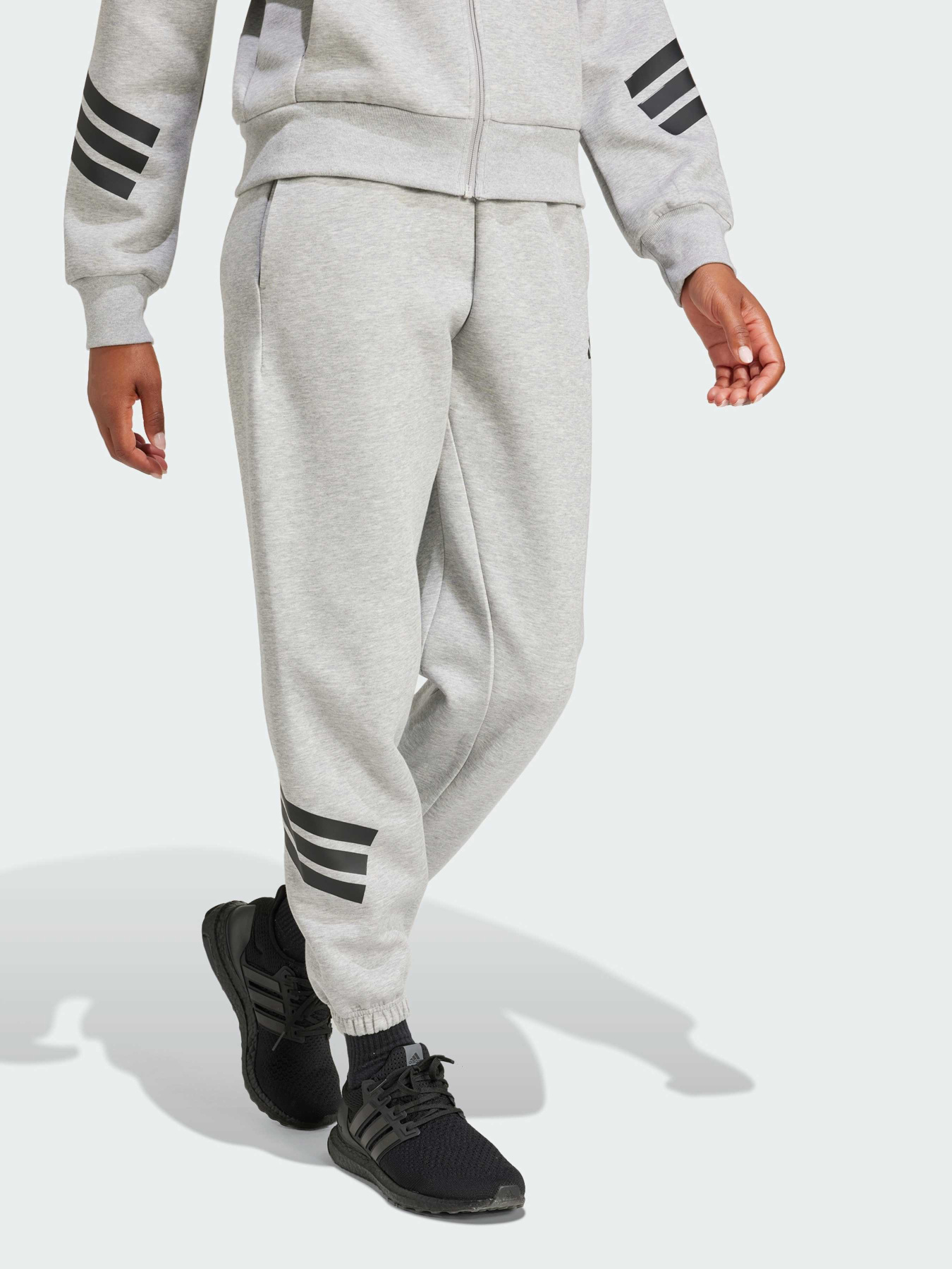 Джогери Adidas 3 Stripes модель JE0155 Джогери Adidas 3 Stripes модель JE0155 Фото