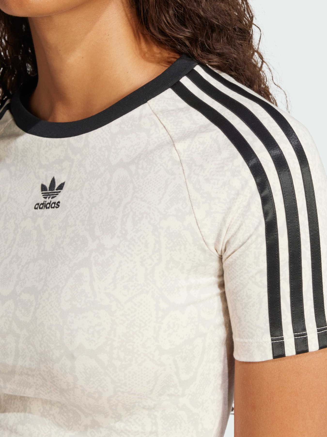 Футболка Adidas Graphics модель JI8407 Фото