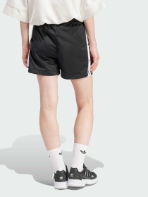 Повседневные шорты Adidas Adicolor модель IU2518 Повседневные шорты Adidas Adicolor модель IU2518 Фото