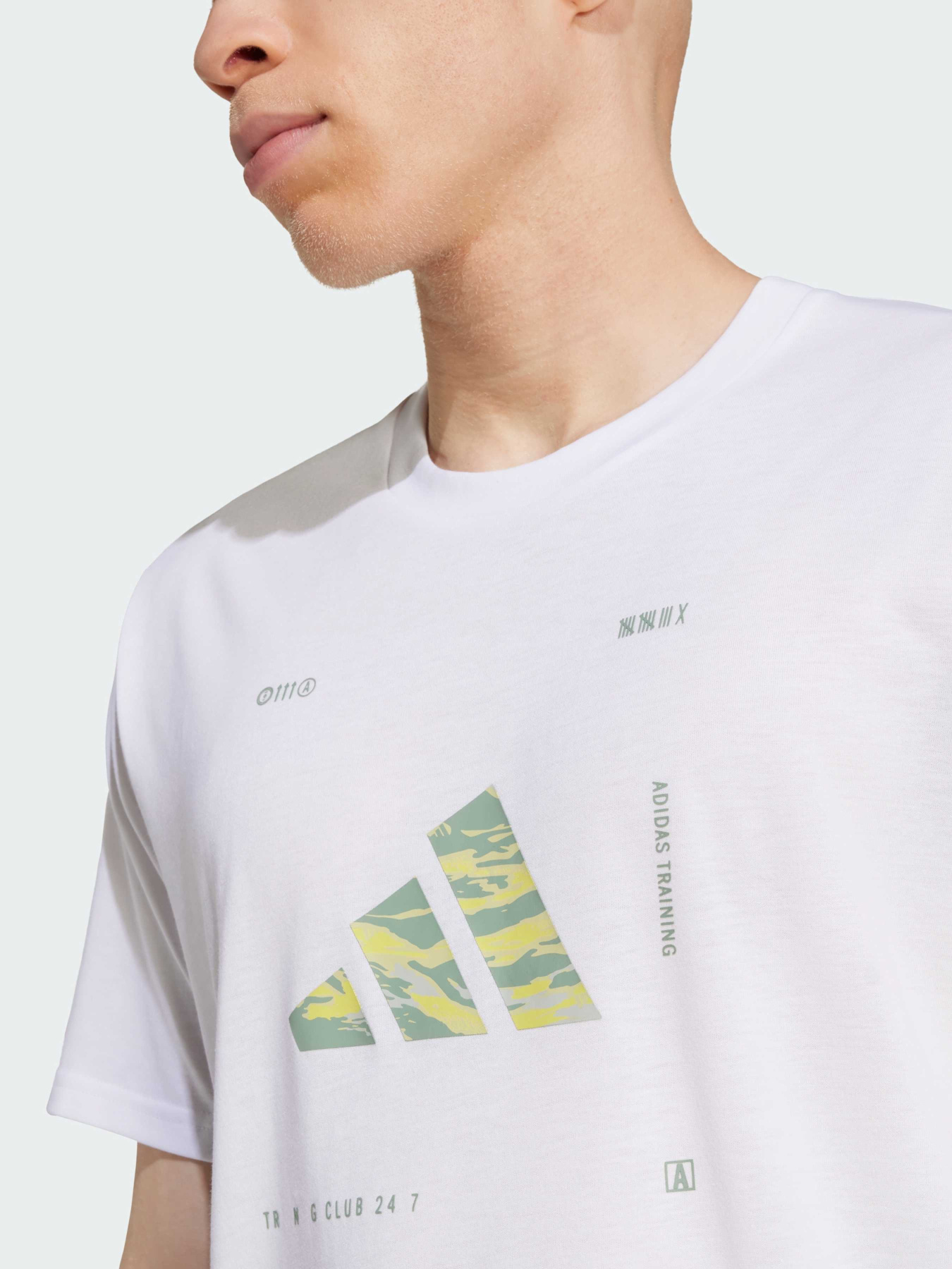 Футболка спортивная Adidas модель JD8232 Фото