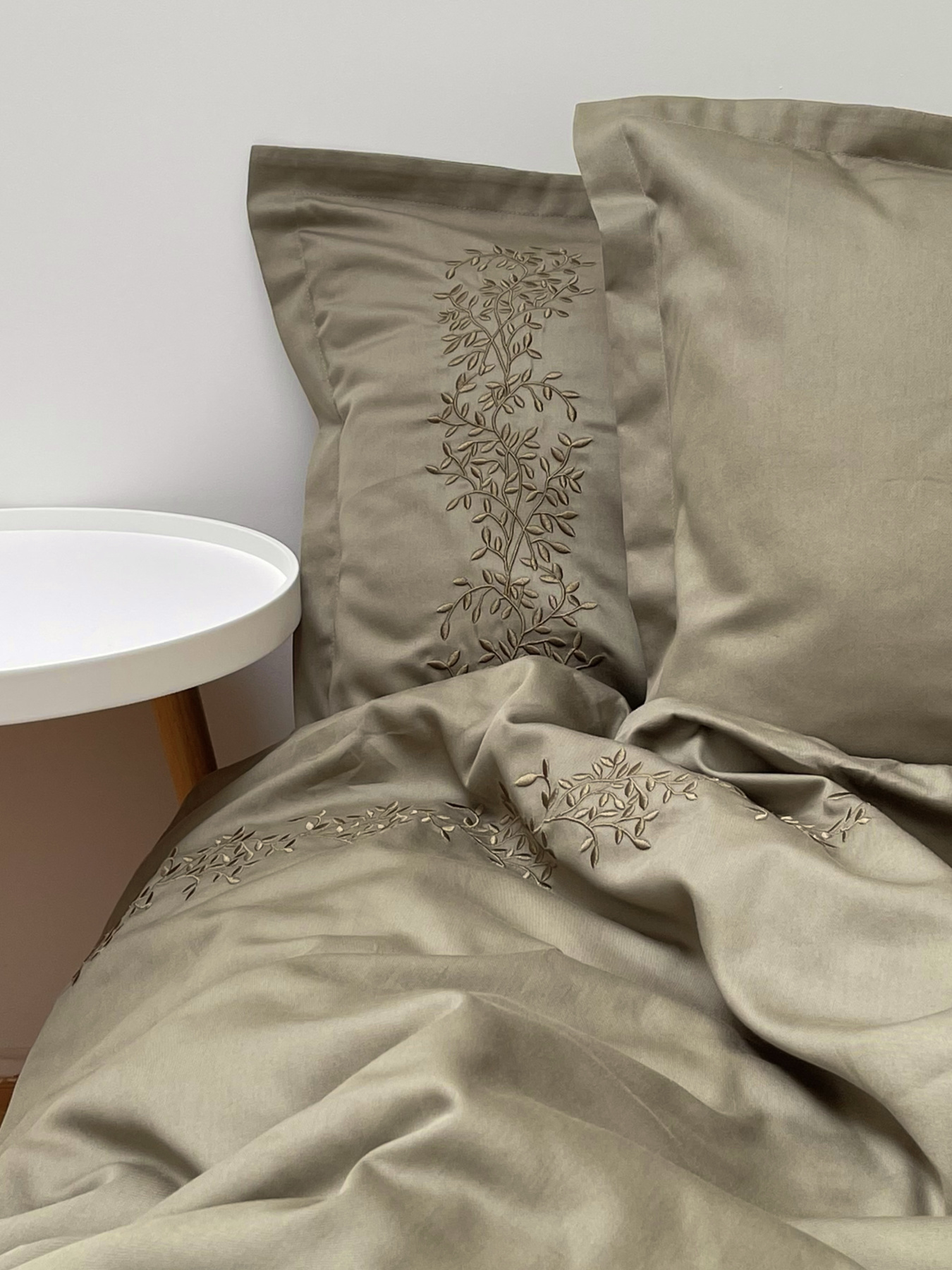 Підковдра мох з вишитими гілками Cozy модель 8009282 Підковдра мох з вишитими гілками Cozy модель 8009282 Фото