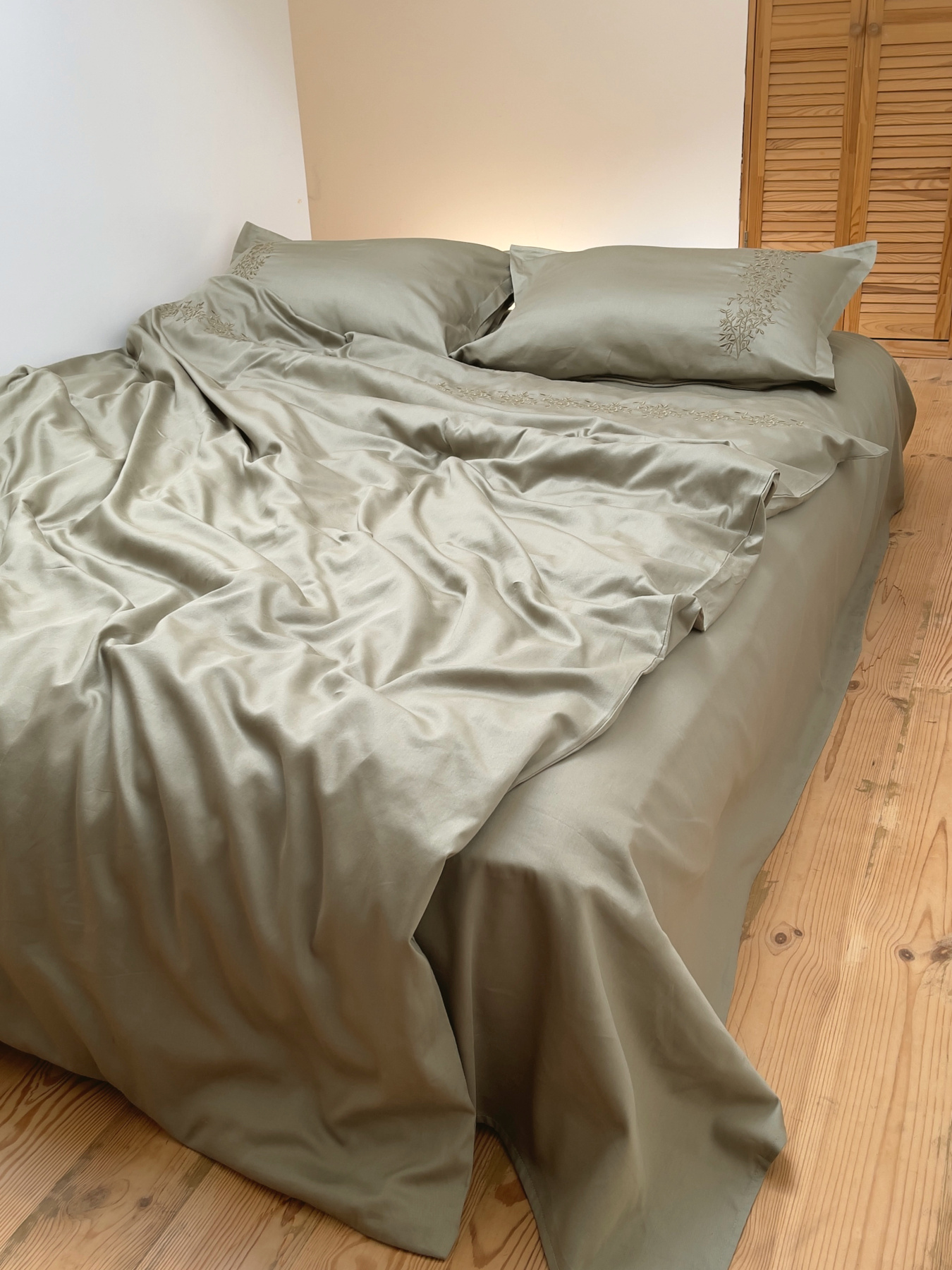 Підковдра мох з вишитими гілками Cozy модель 8009282 Підковдра мох з вишитими гілками Cozy модель 8009282 Фото