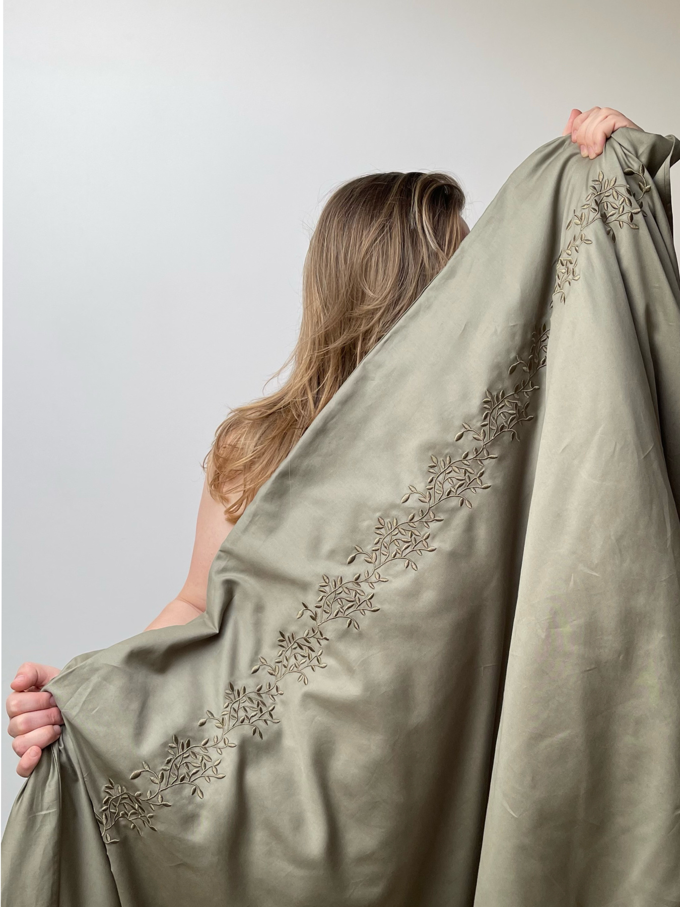 Підковдра мох з вишитими гілками Cozy модель 8009282 Підковдра мох з вишитими гілками Cozy модель 8009282 Фото