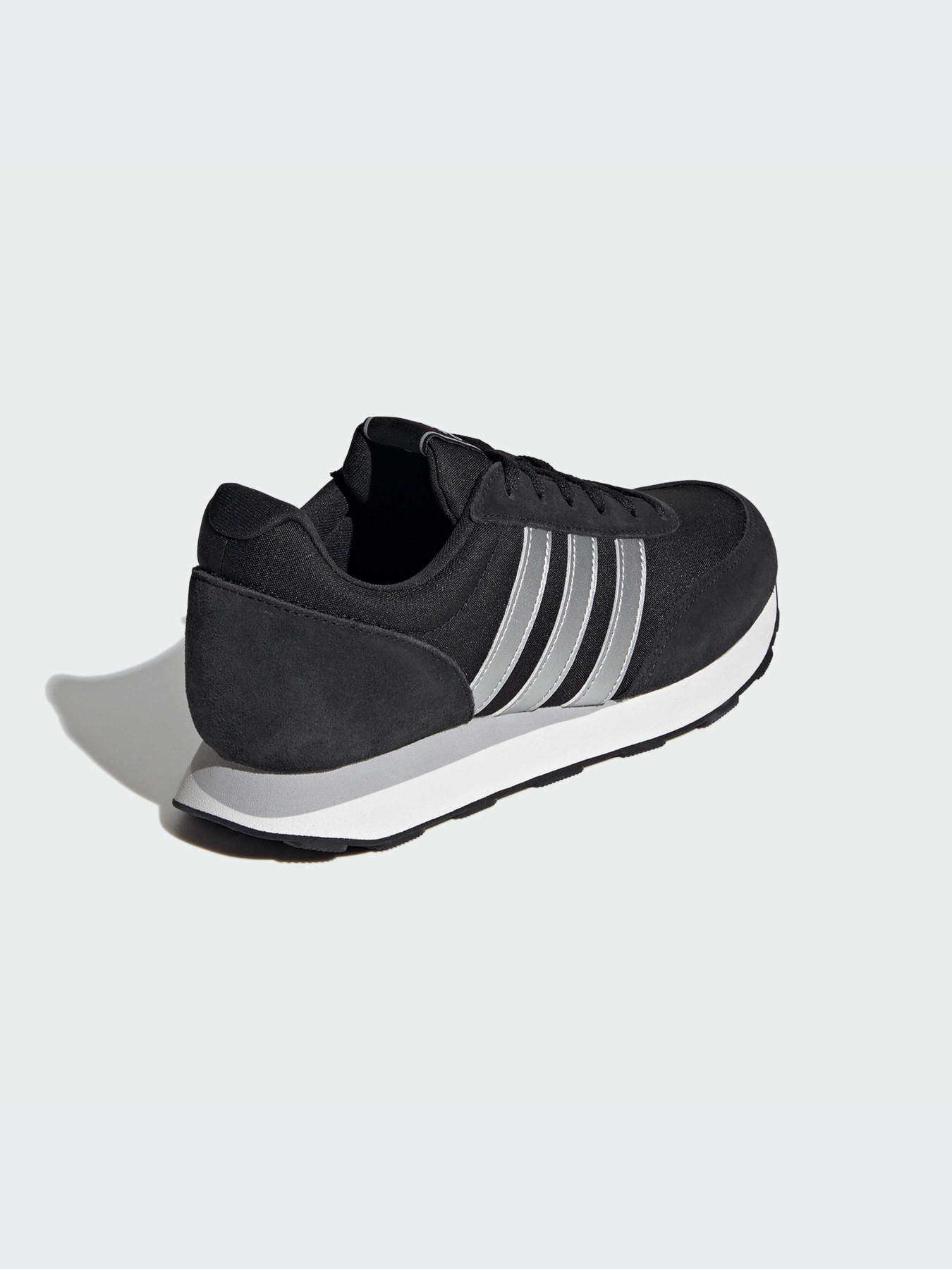 Кроссовки Adidas модель IE3806-KZ Фото