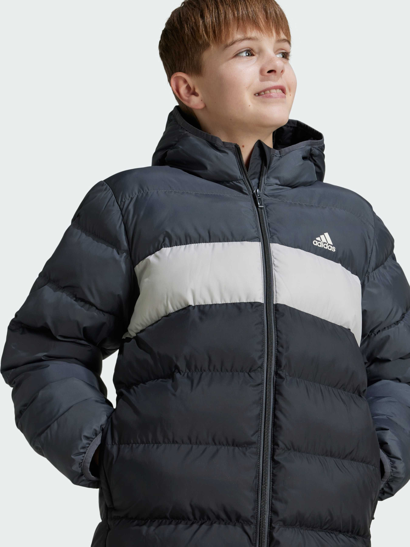 Куртки и дубленки Adidas модель IY6918 Куртки и дубленки Adidas модель IY6918 Фото