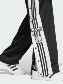 Повсякденні штани Adidas Adicolor модель JP3760 Повсякденні штани Adidas Adicolor модель JP3760 Фото