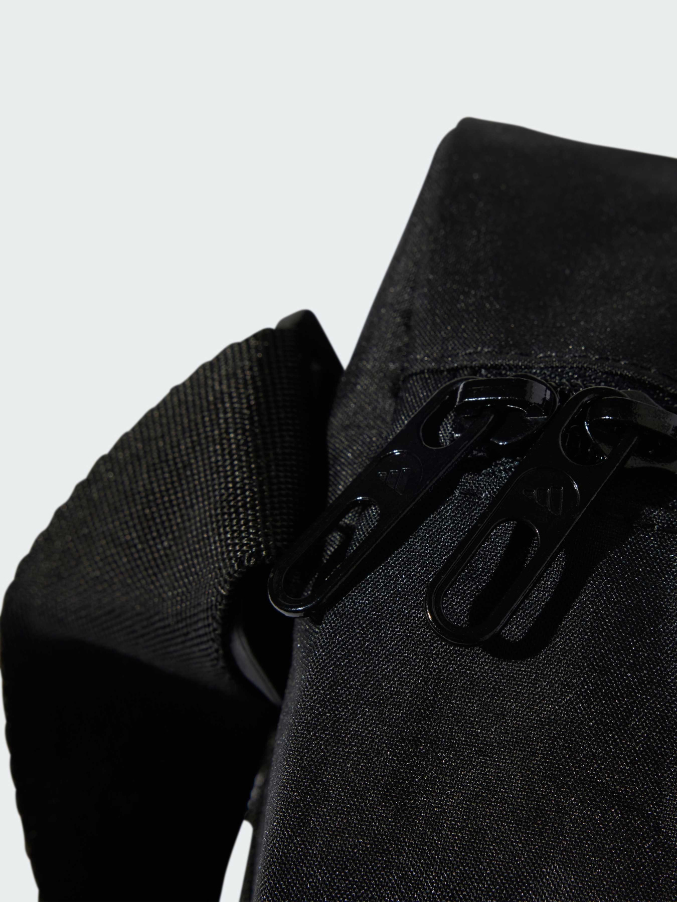 Дорожная сумка Adidas модель JE8347 Фото