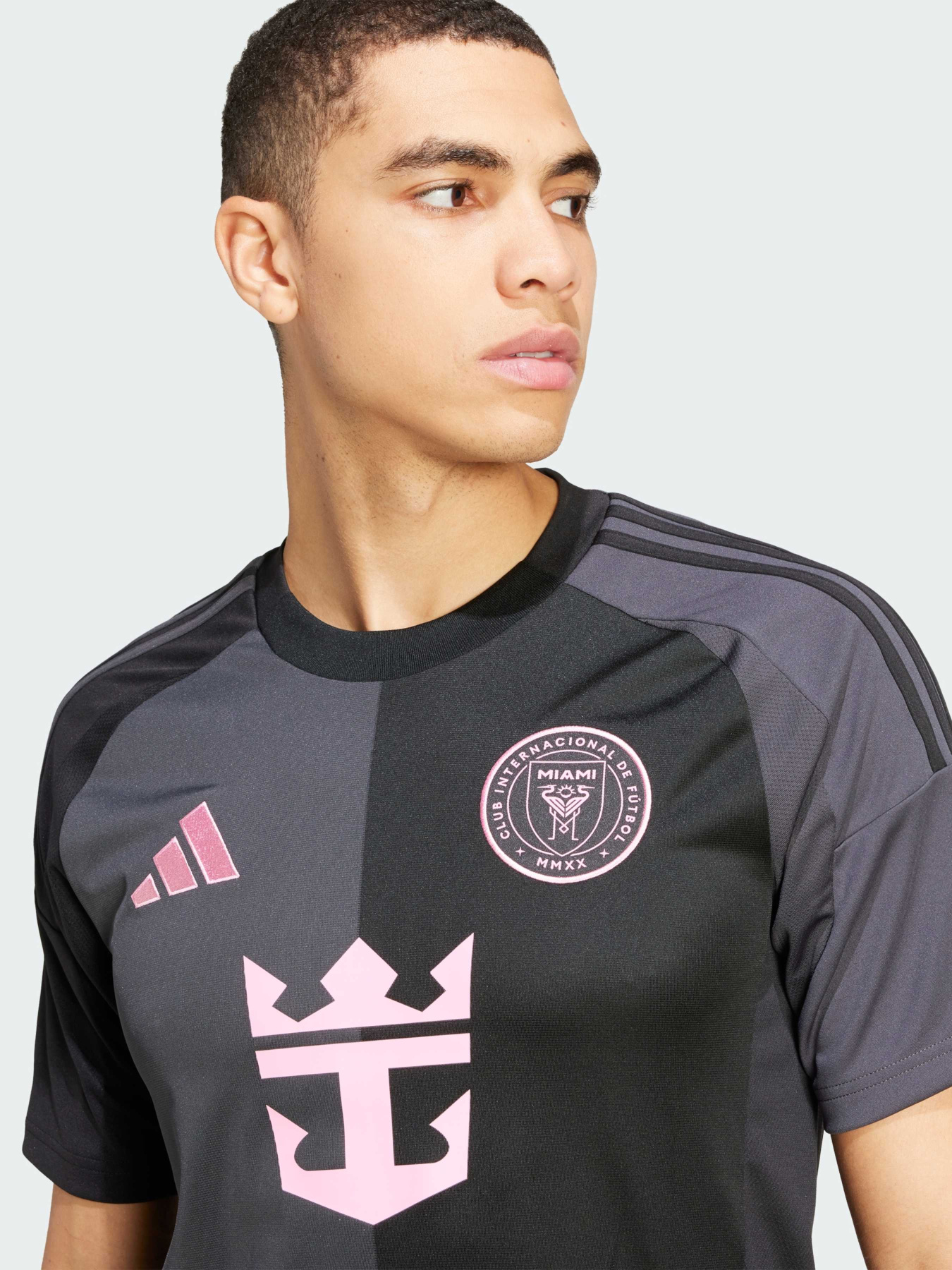 Спортивна футболка Adidas модель JI6821 Фото