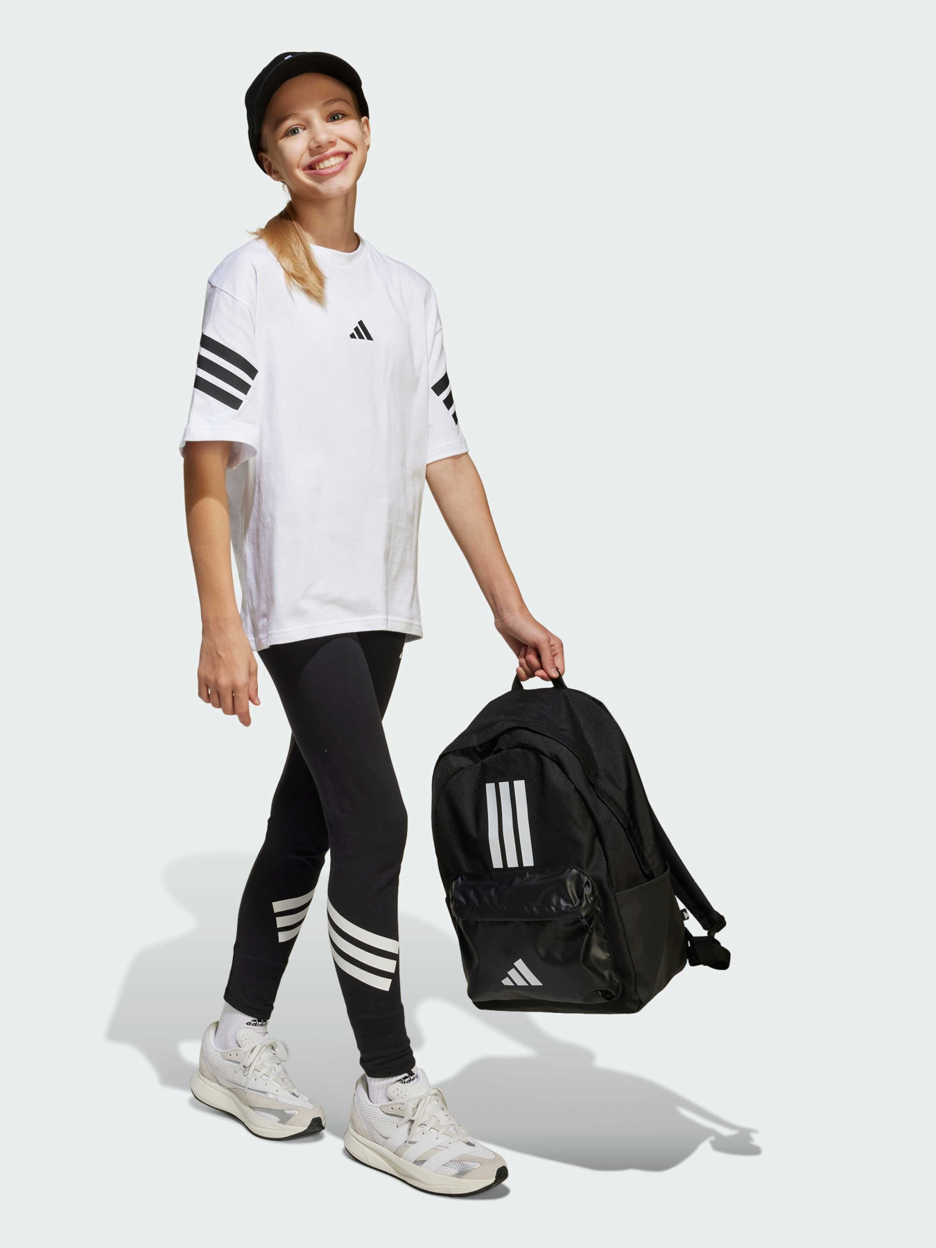 Футболка Adidas Культові силуети модель JN8088 Фото