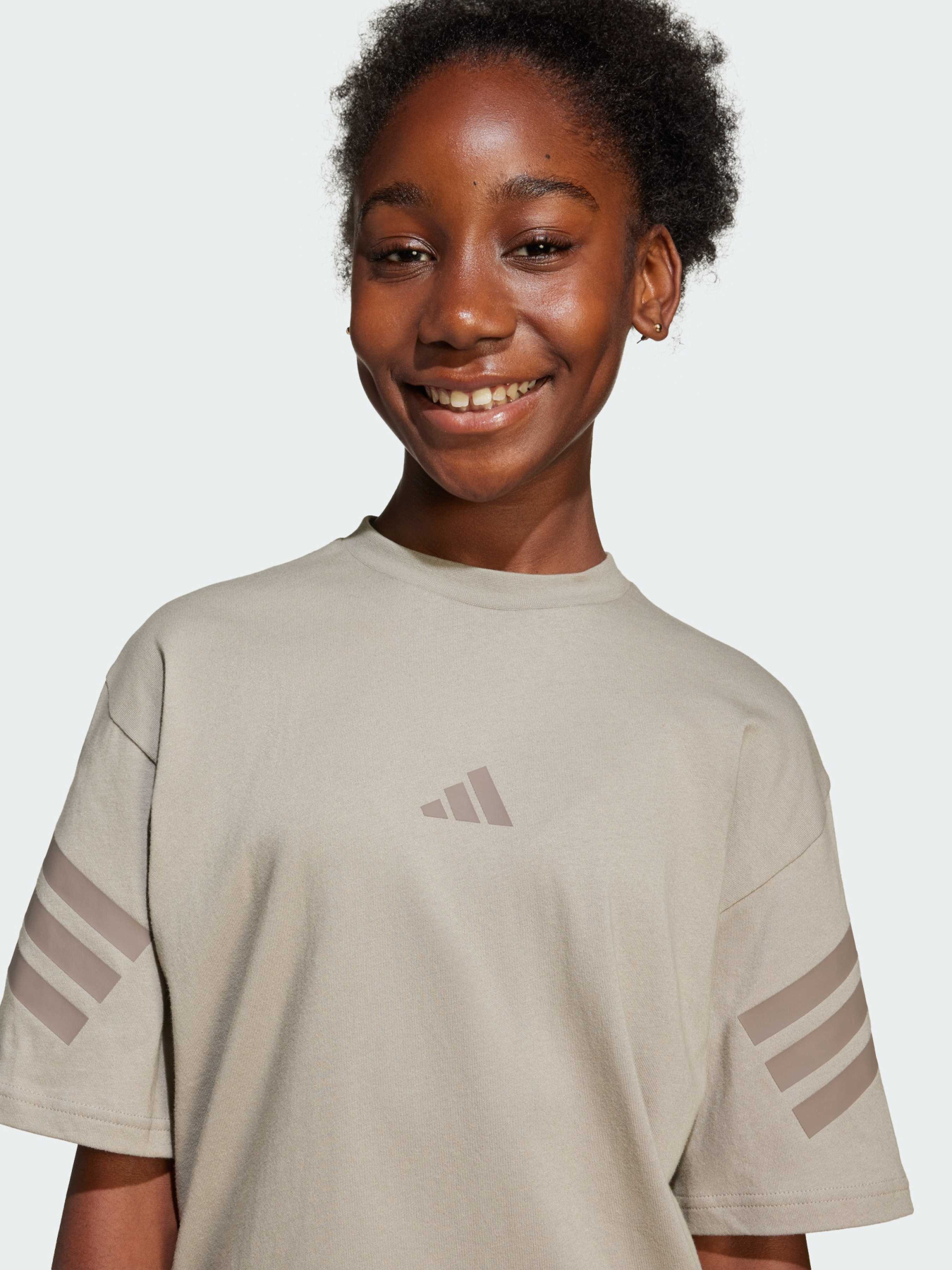 Футболка Adidas Культовые силуэты модель JN8090 Фото