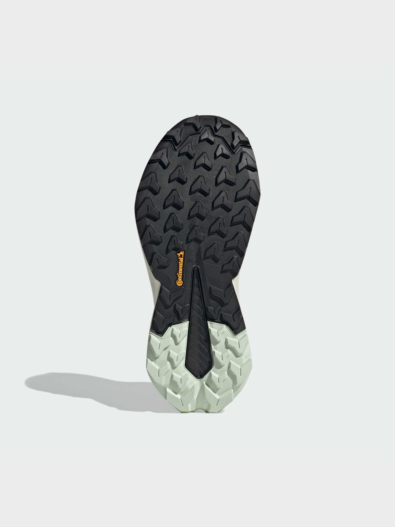 Кроссовки аутдор Adidas модель IH6351 Кроссовки аутдор Adidas модель IH6351 Фото