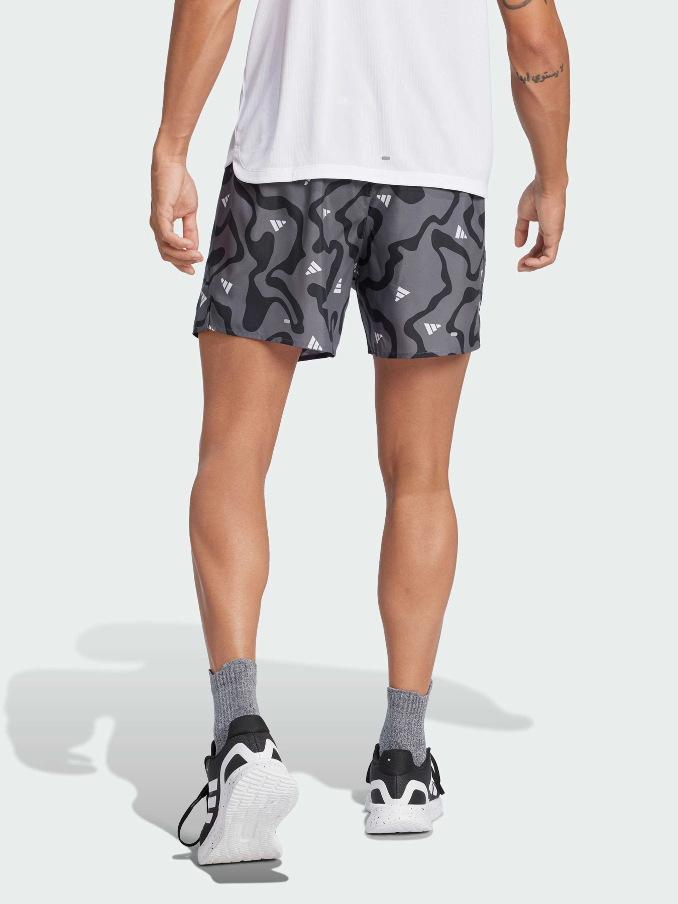 Шорты спортивные Adidas модель JD2336 Фото