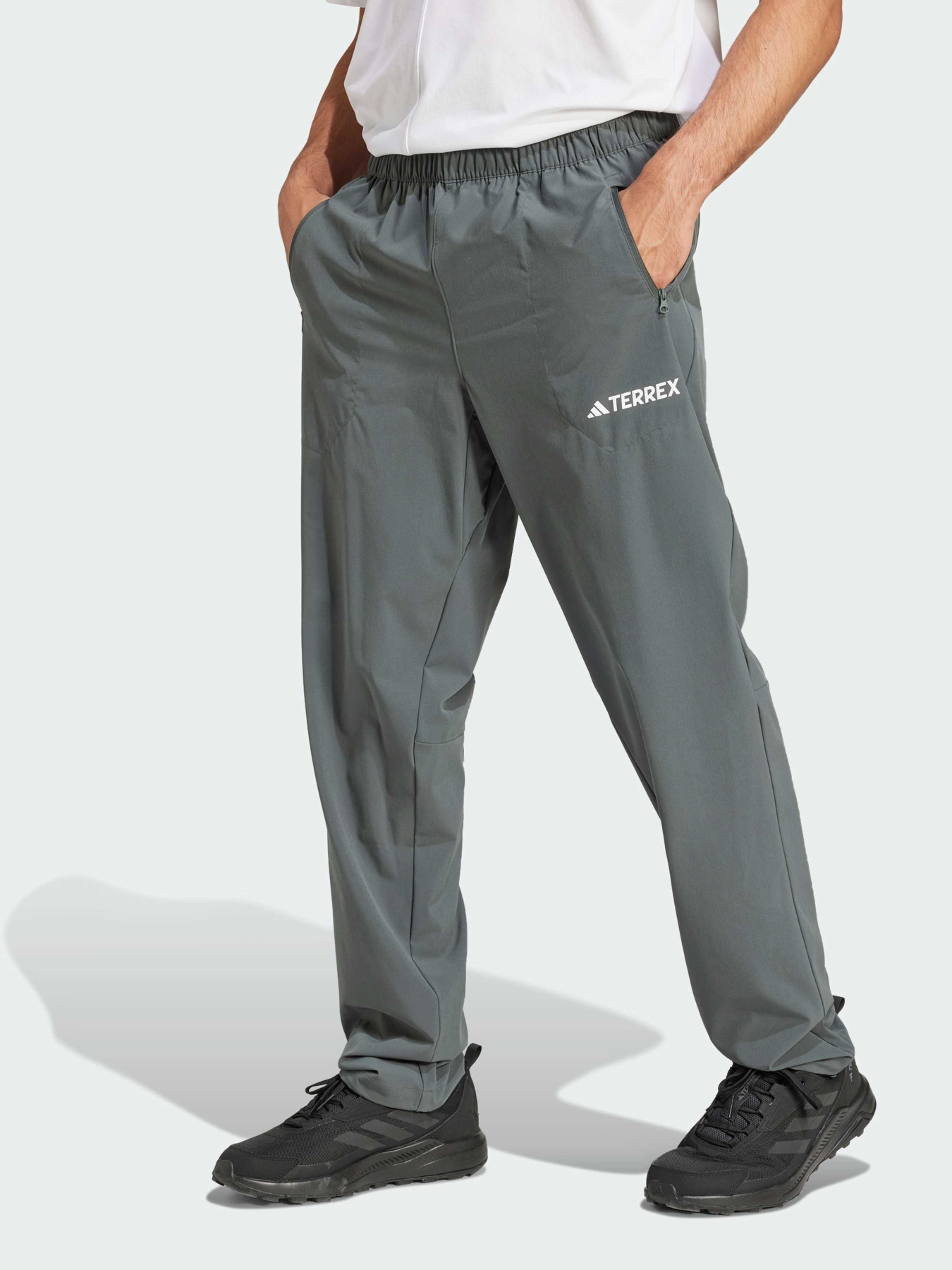 Штаны спортивные Adidas модель JP0814 Фото