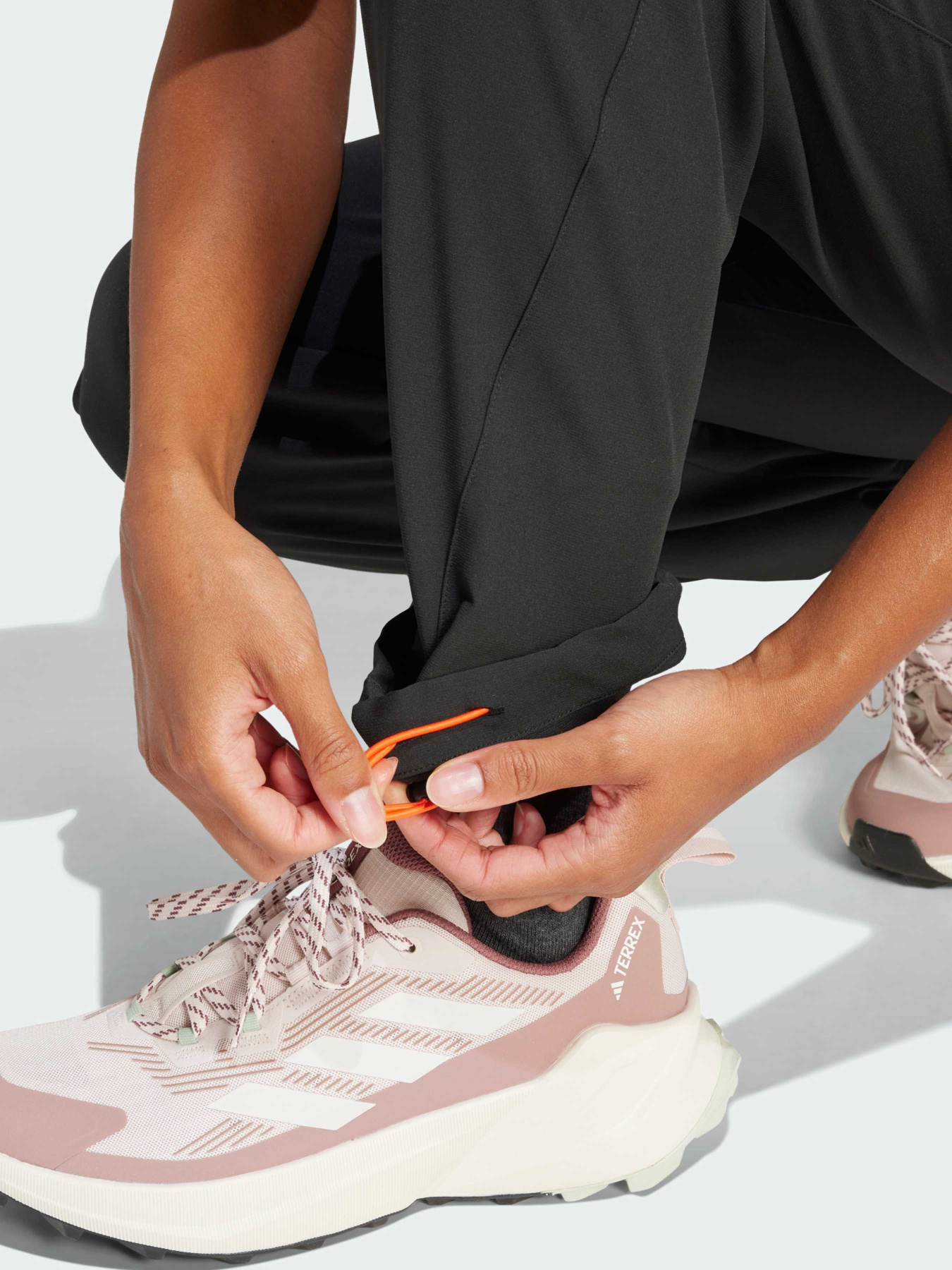 Штаны спортивные Adidas модель JF3693 Фото