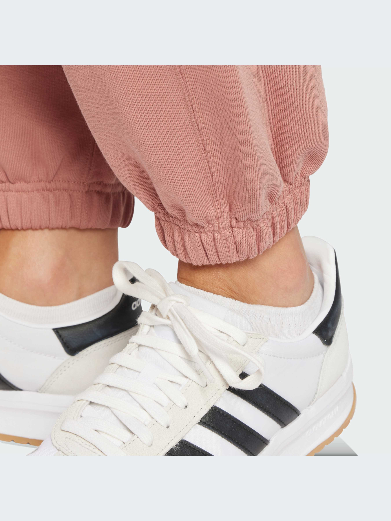 Брюки Adidas модель JD4721-KZ Фото